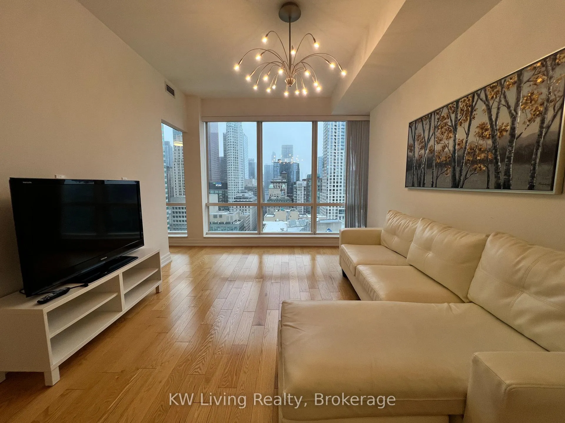 Photo 13 of Unit 2607, 8 The Esplanade, Toronto, Waterfront Communities — HOMEH