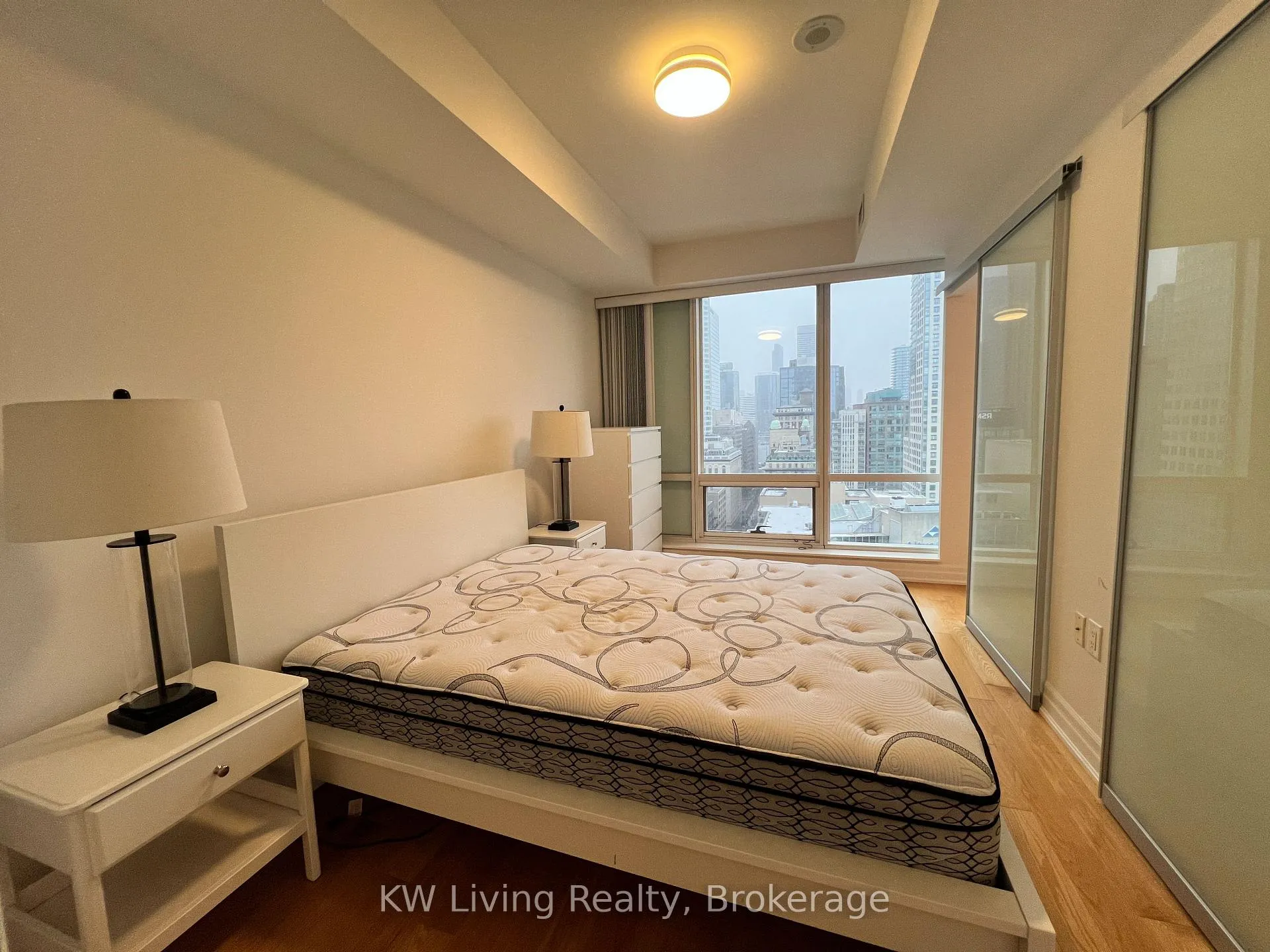 Photo 15 of Unit 2607, 8 The Esplanade, Toronto, Waterfront Communities — HOMEH