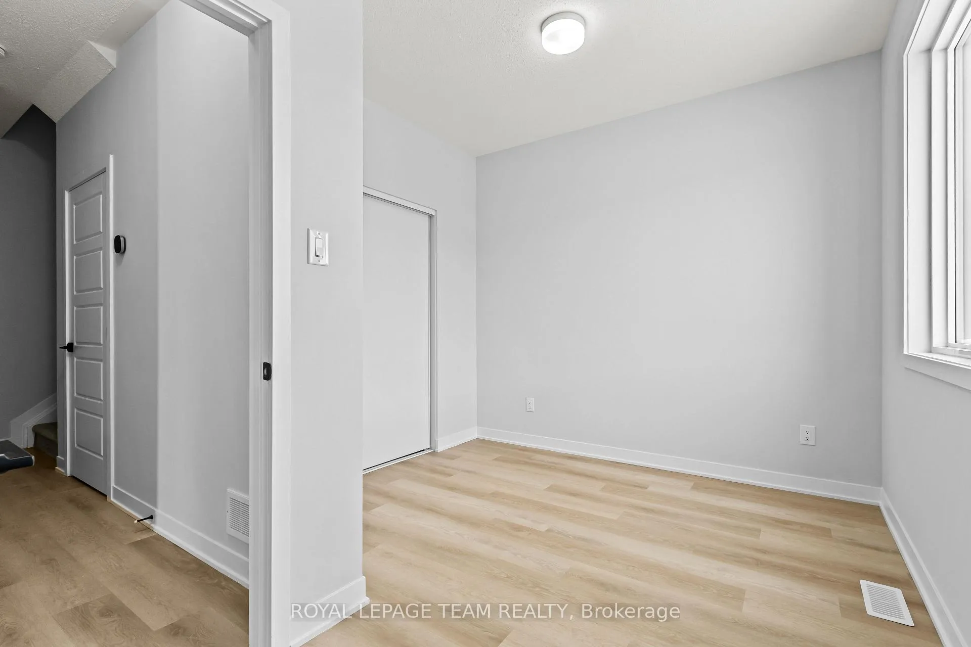 Photo 6 of 600 Bee Pollen Way, Ottawa, Kanata - Rural Kanata (Central) — HOMEH
