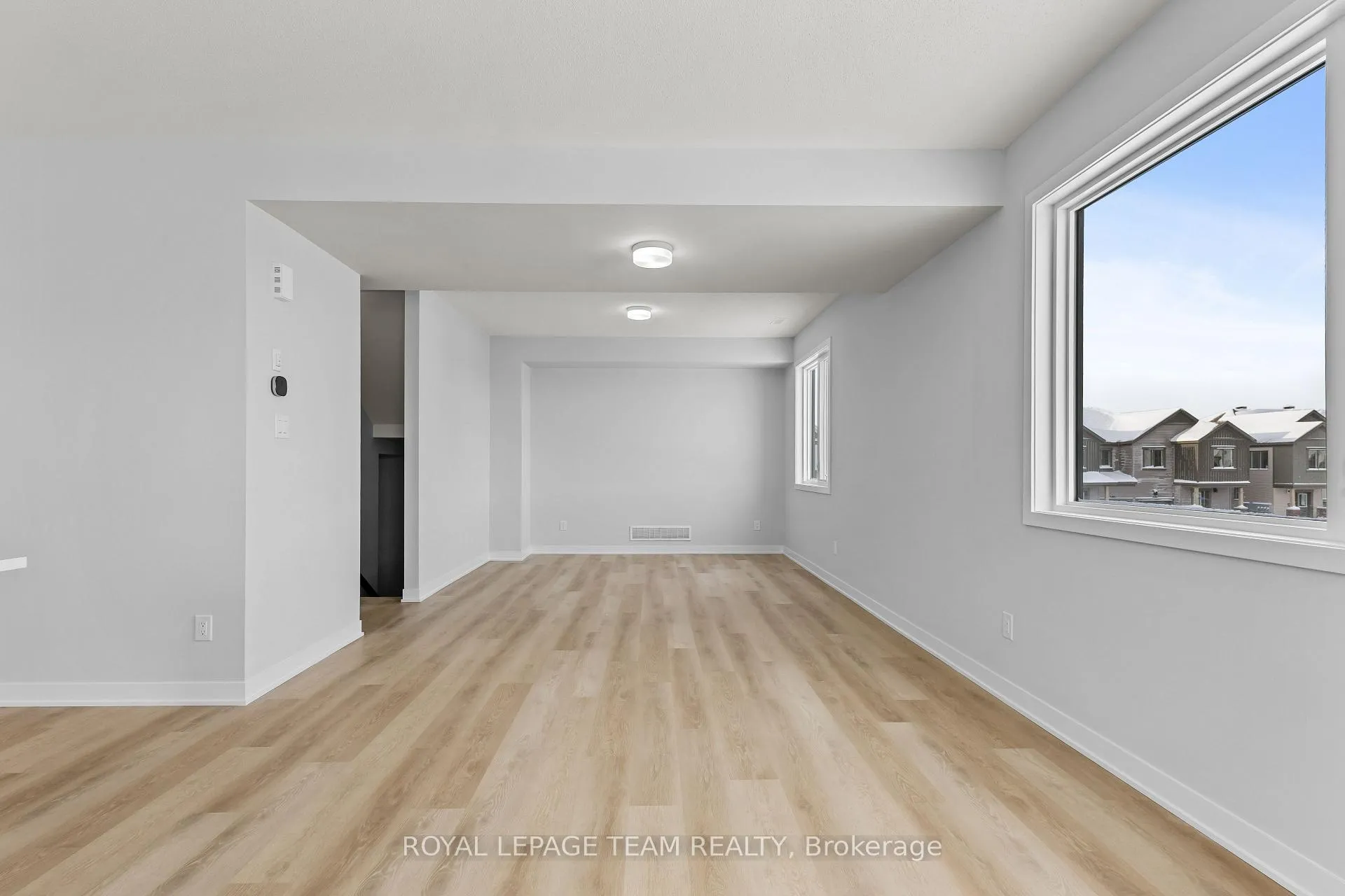 Photo 10 of 600 Bee Pollen Way, Ottawa, Kanata - Rural Kanata (Central) — HOMEH