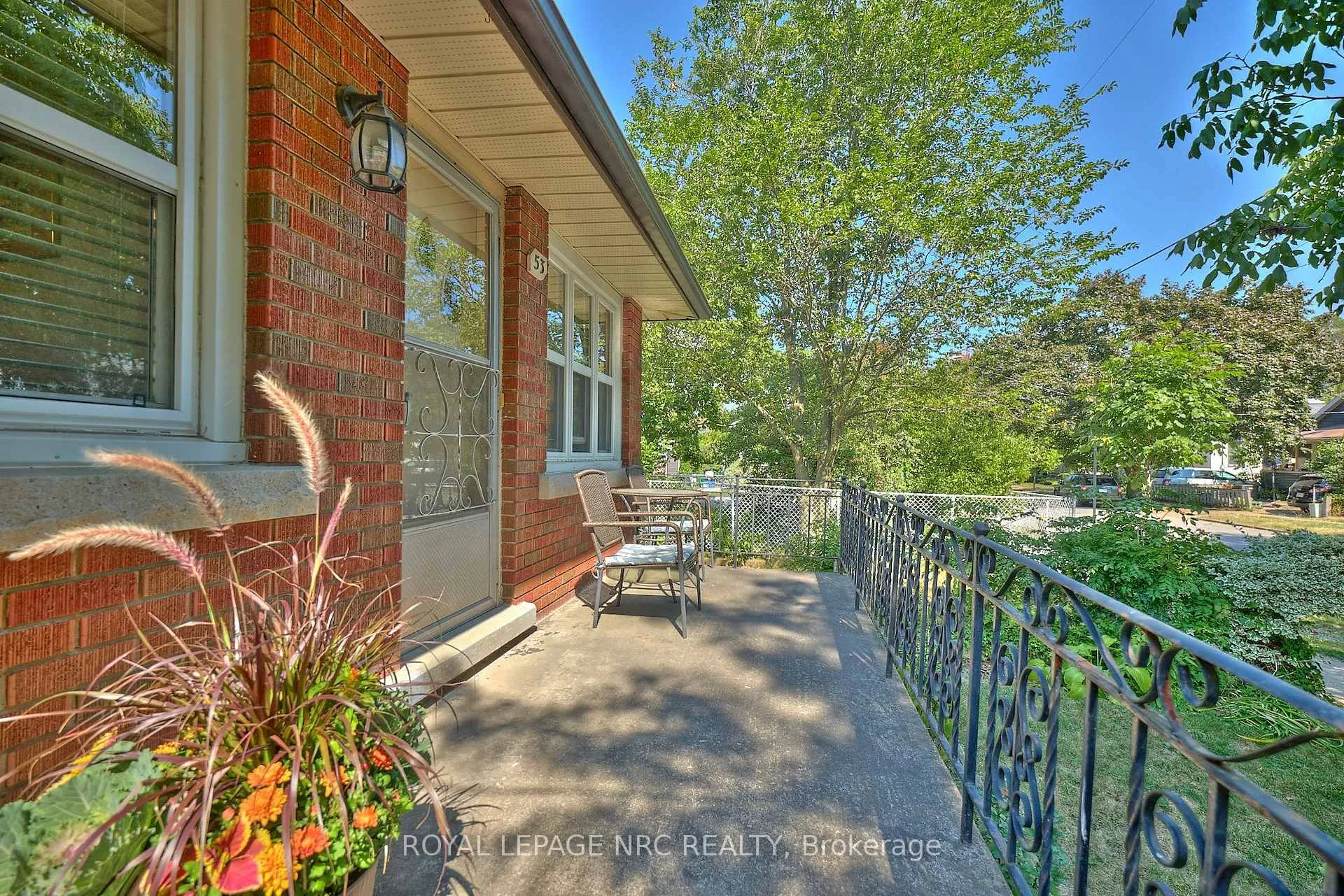 Photo 19 of 53 Concord Avenue, St. Catharines, Facer — HOMEH