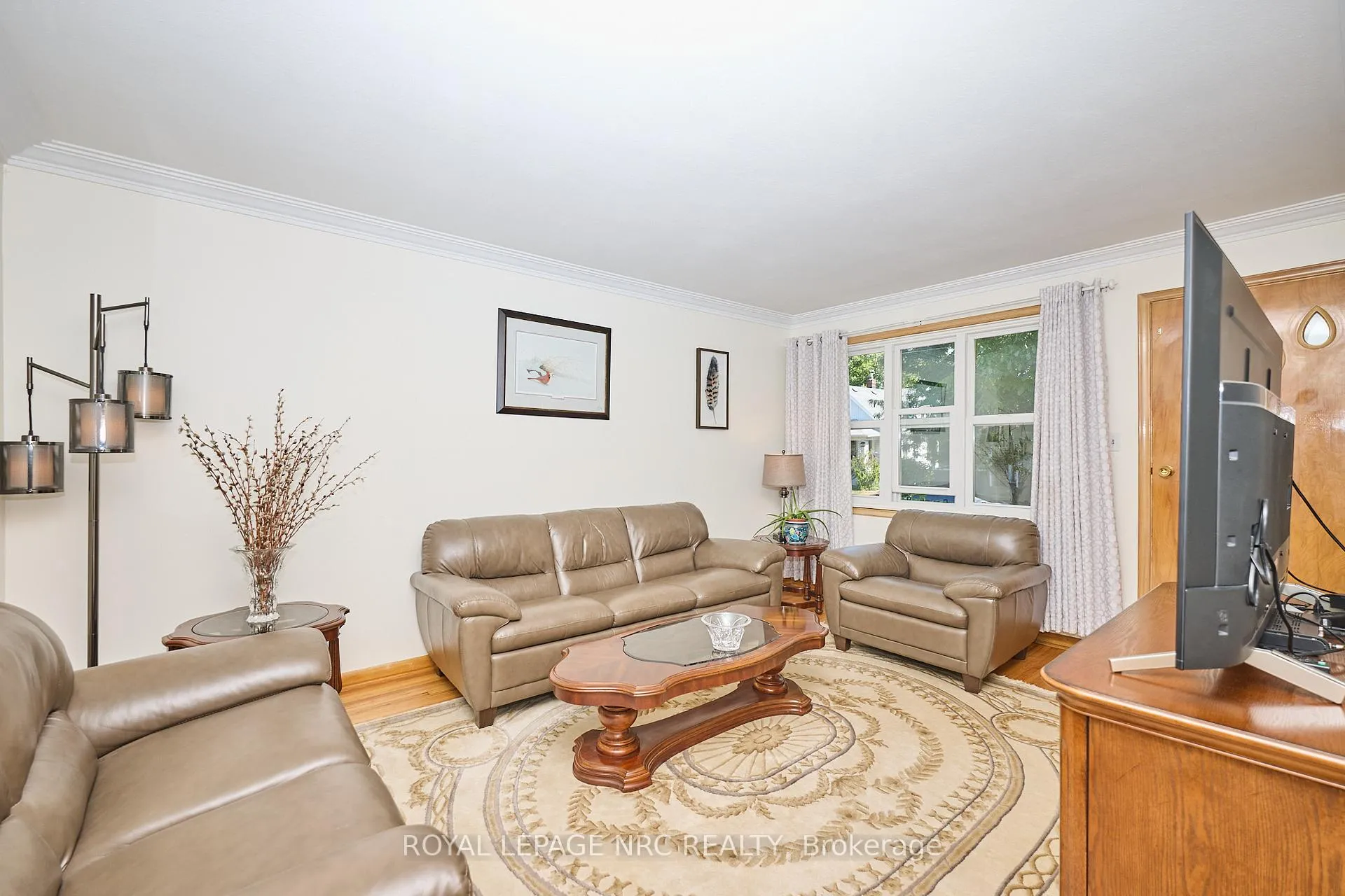 Photo 23 of 53 Concord Avenue, St. Catharines, Facer — HOMEH