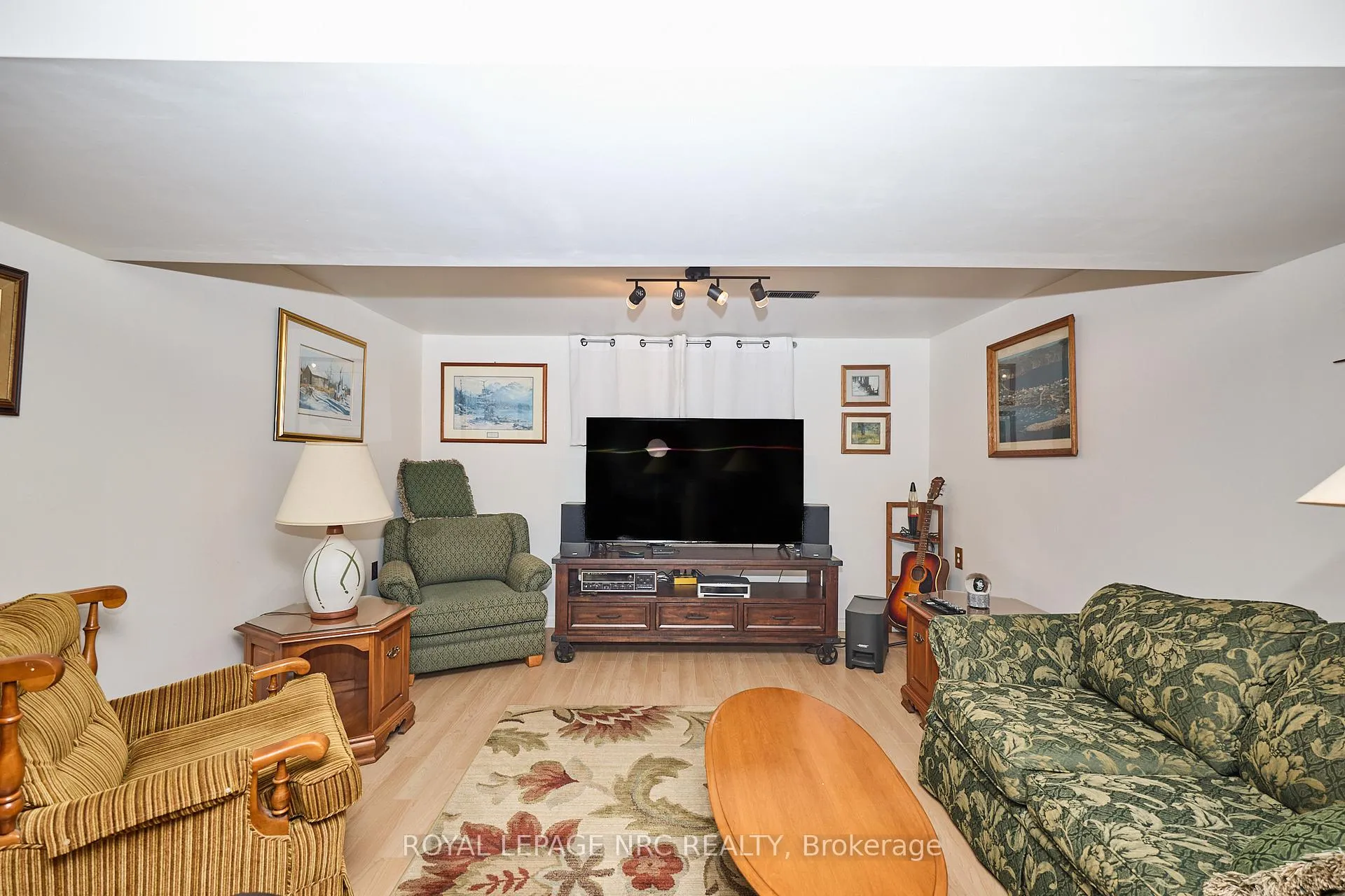 Photo 88 of 53 Concord Avenue, St. Catharines, Facer — HOMEH