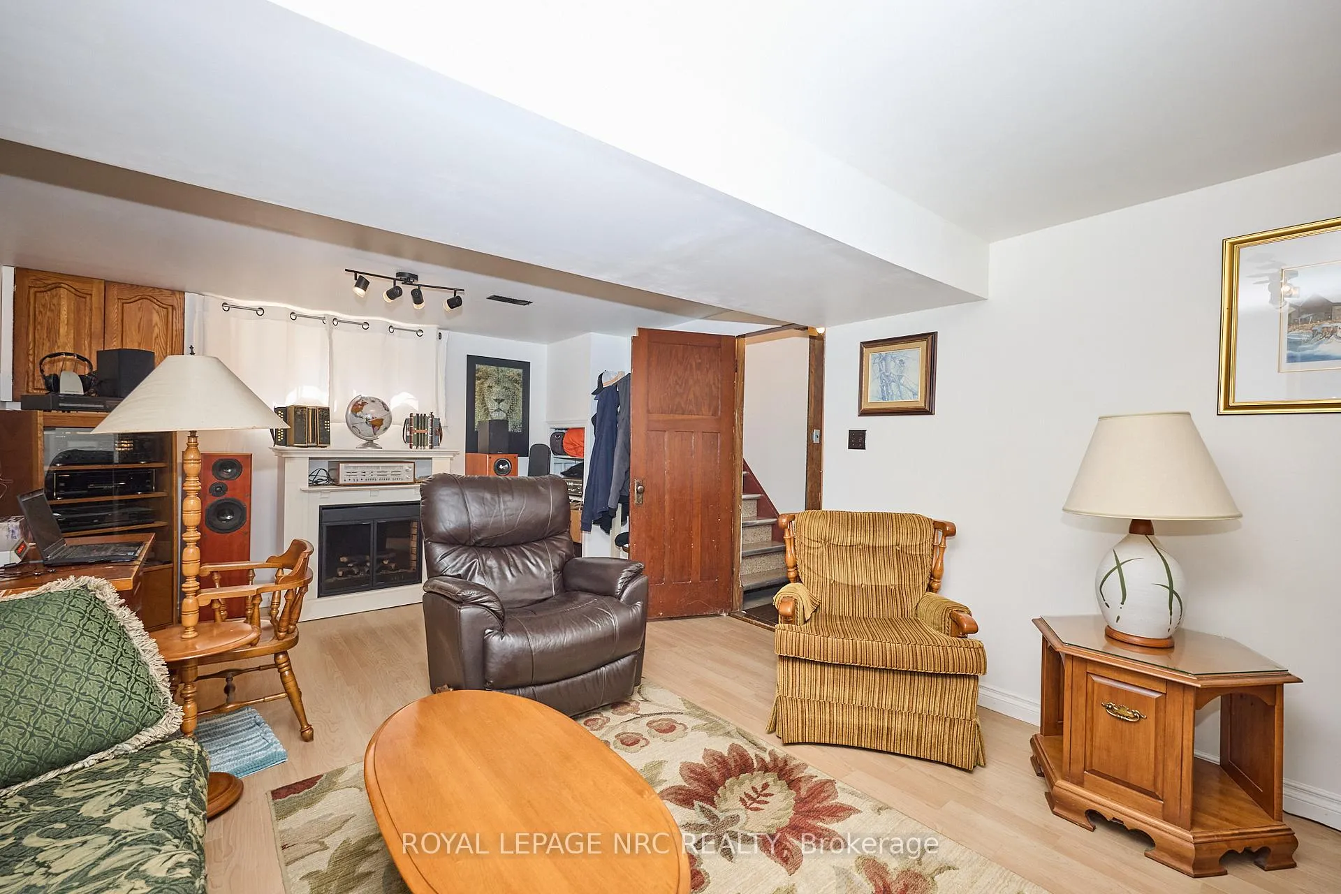 Photo 93 of 53 Concord Avenue, St. Catharines, Facer — HOMEH