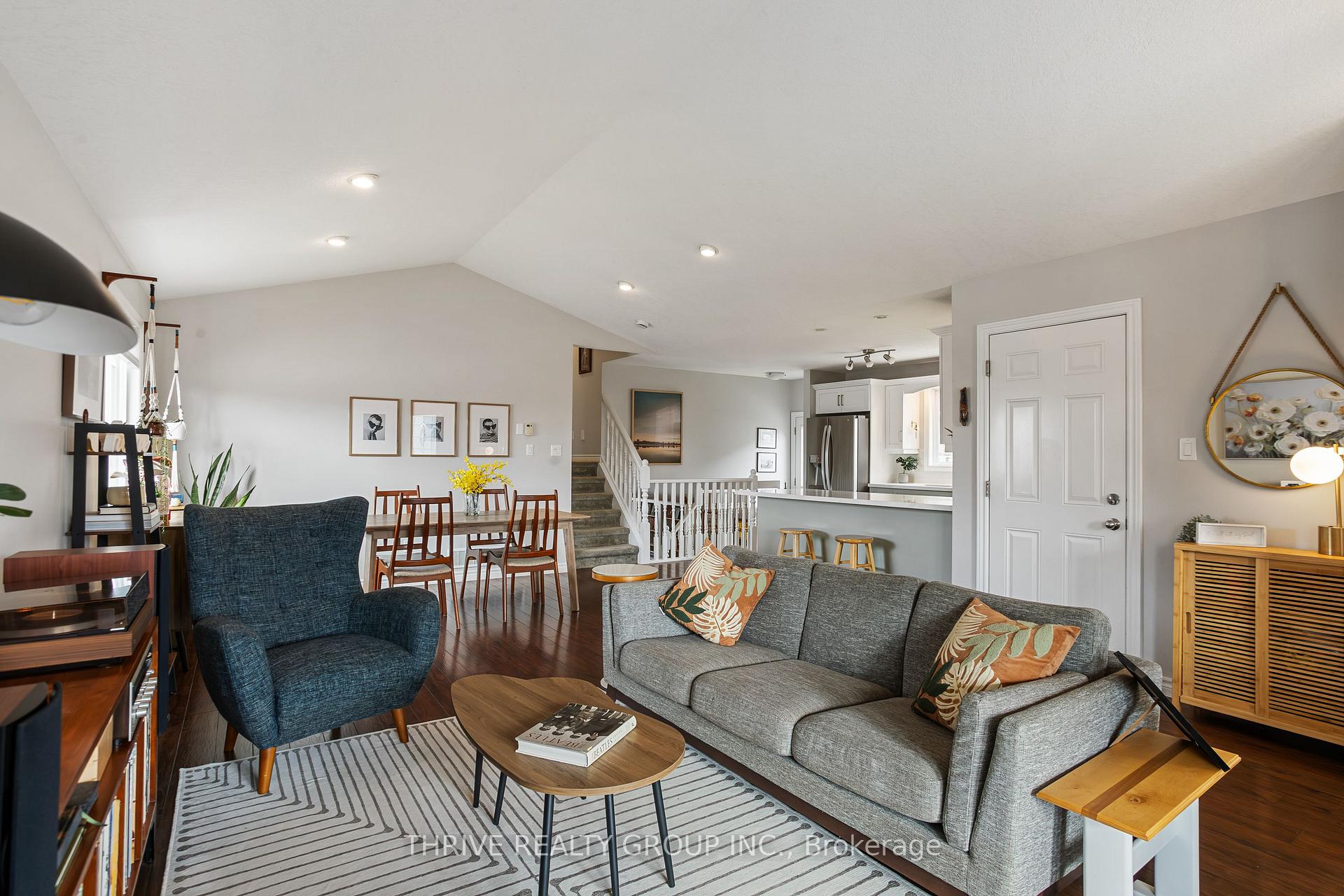 Photo 7 of 26 Harvest Court, St. Thomas — HOMEH
