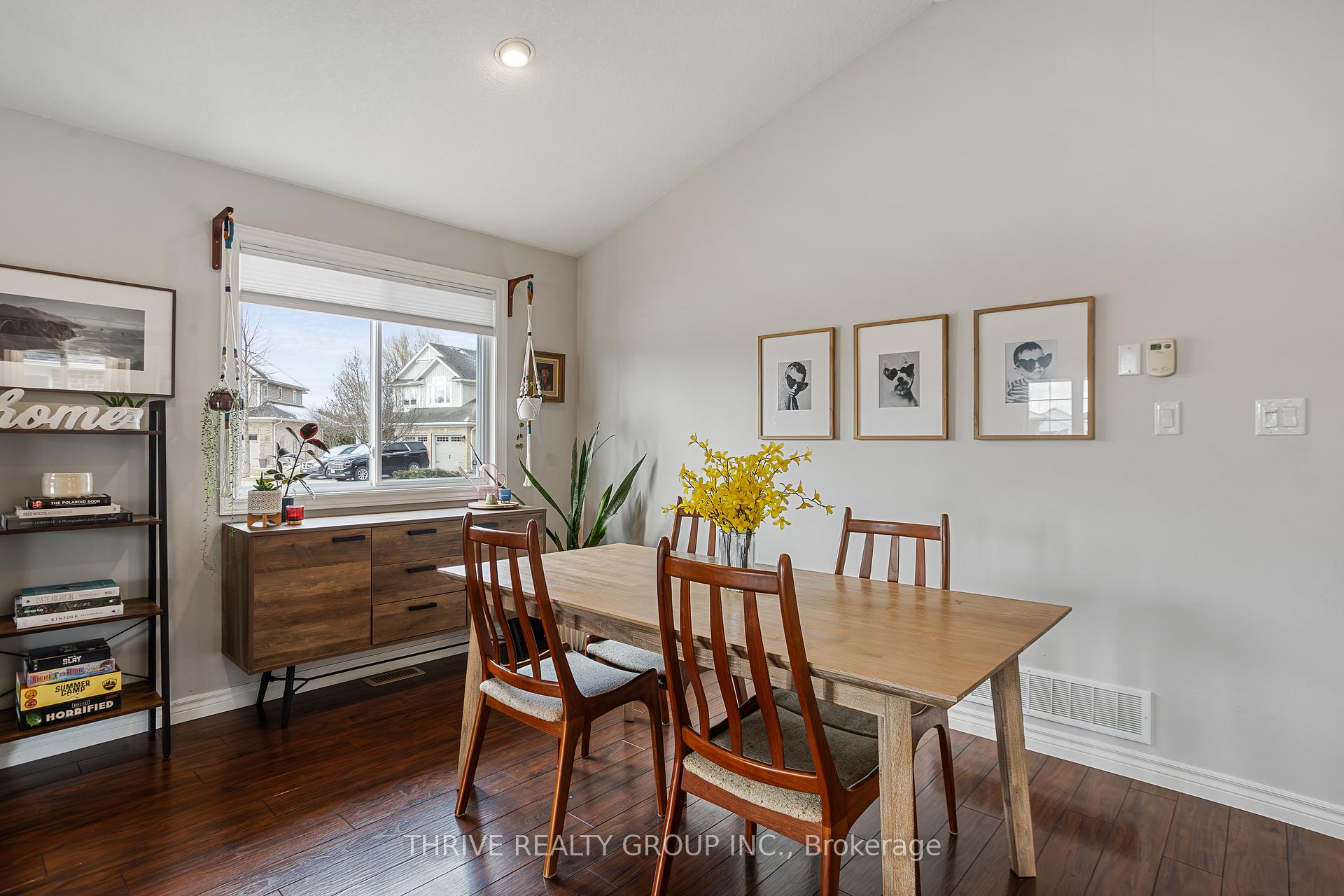 Photo 9 of 26 Harvest Court, St. Thomas — HOMEH