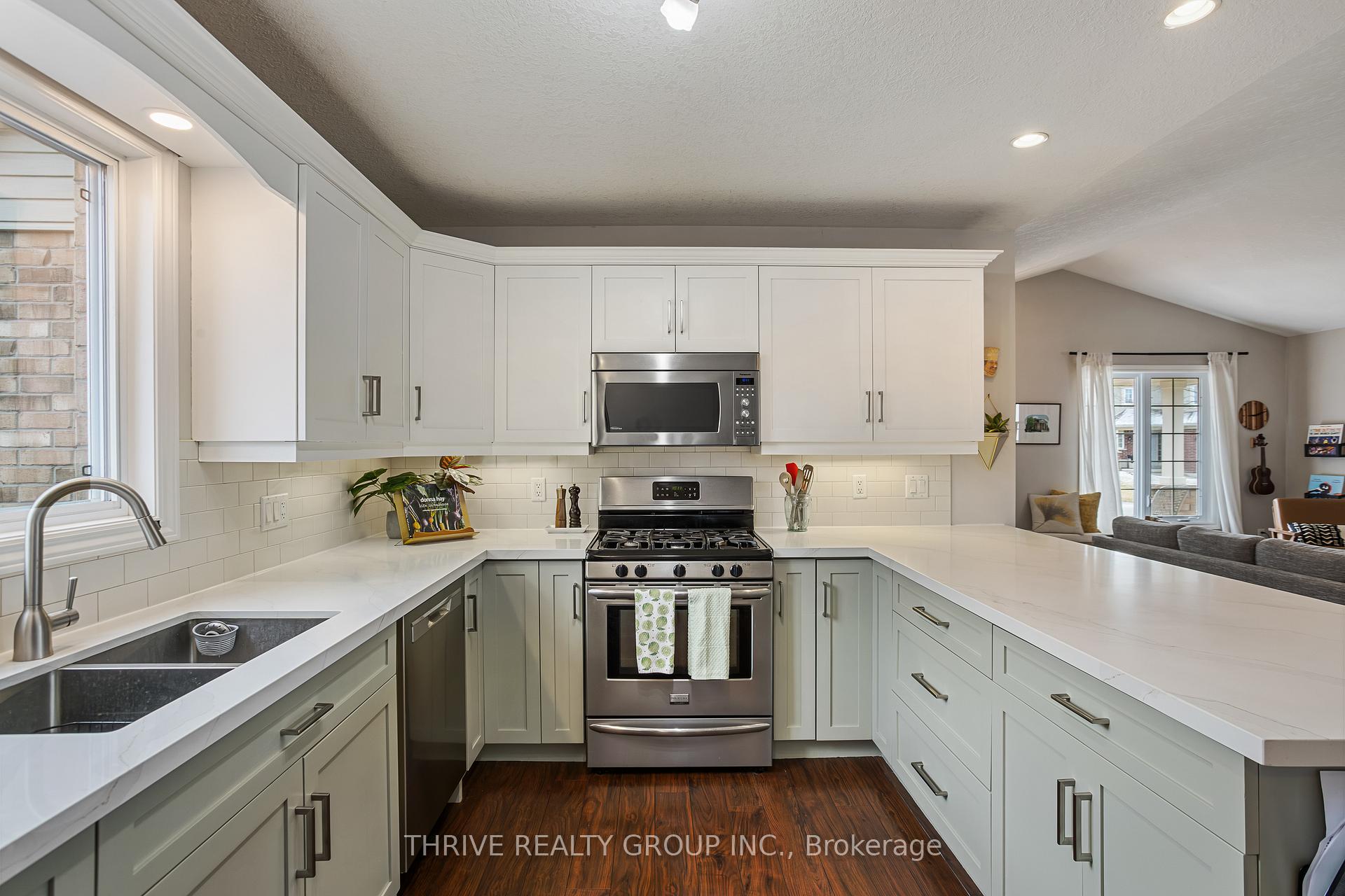 Photo 14 of 26 Harvest Court, St. Thomas — HOMEH