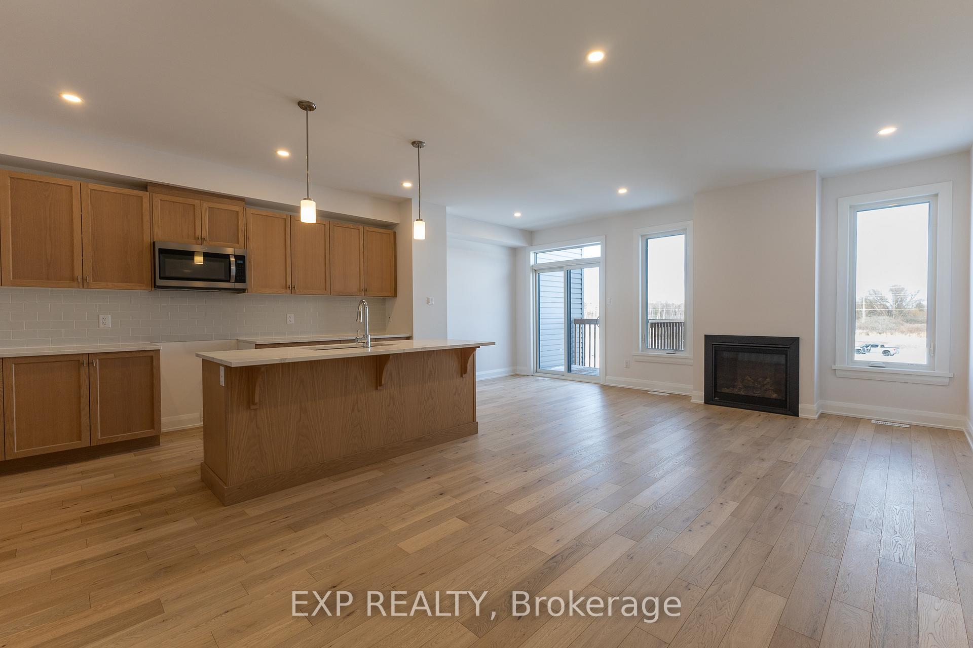 Photo 5 of 167 Craig Duncan Terrace, Ottawa, Stittsville (South) — HOMEH
