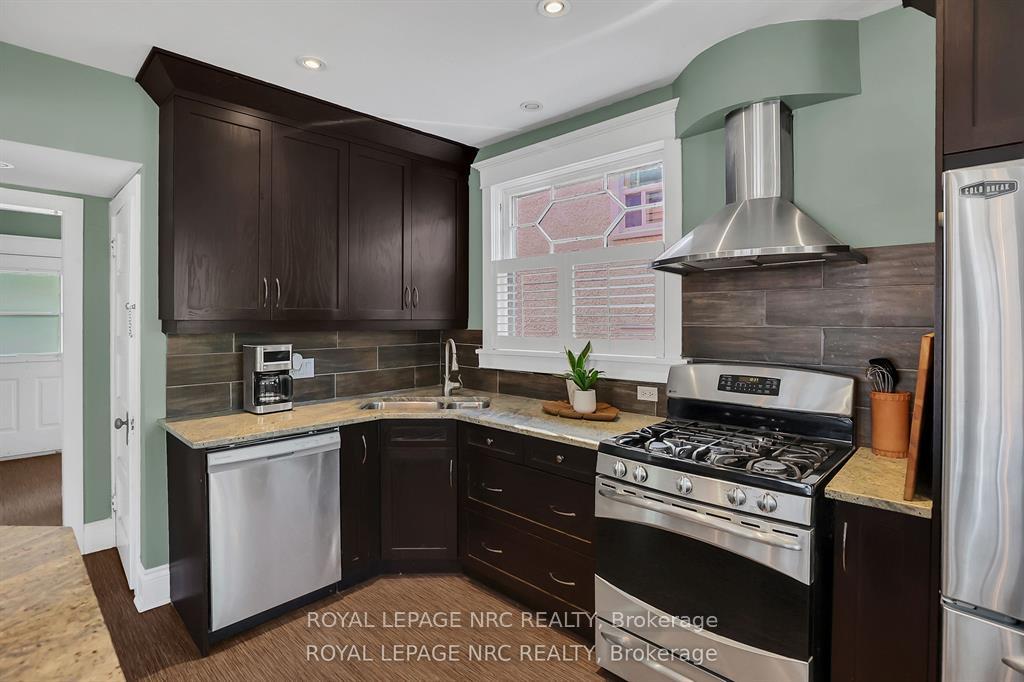Photo 9 of 61 Thomas Street, St. Catharines, Downtown — HOMEH