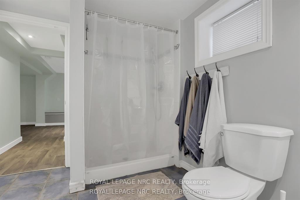 Photo 25 of 61 Thomas Street, St. Catharines, Downtown — HOMEH