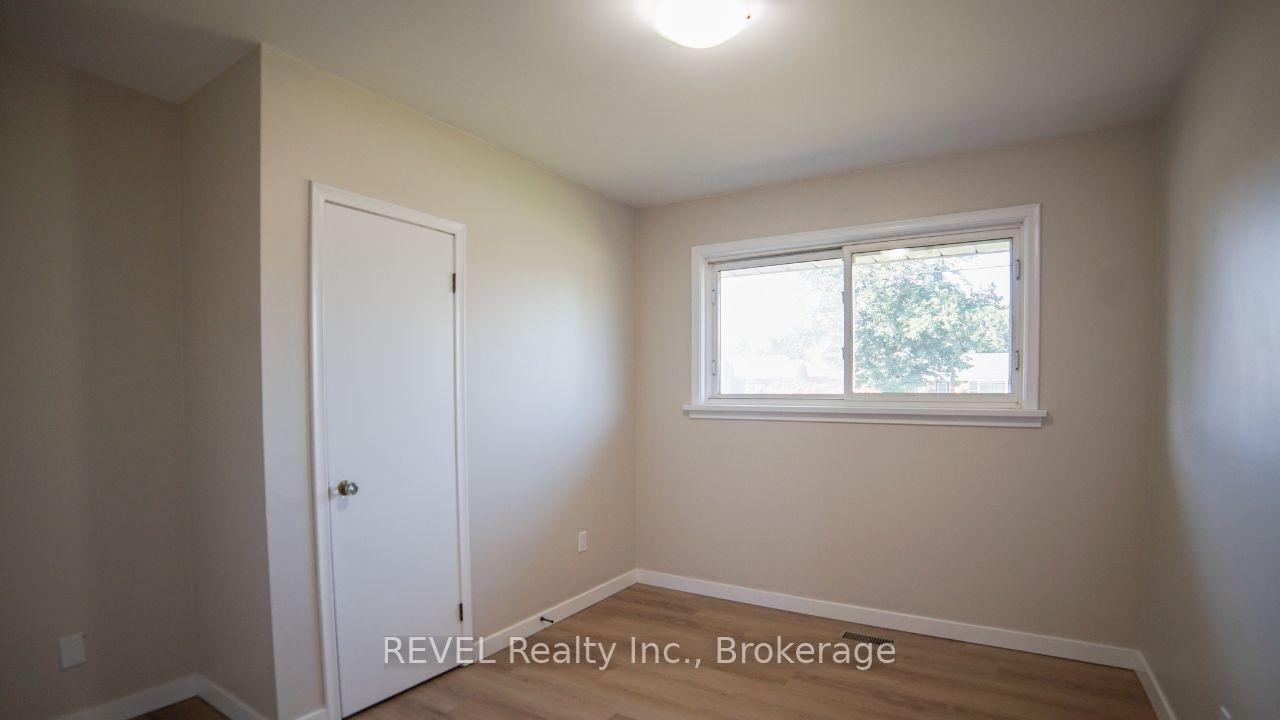 Photo 10 of Unit MAIN, 352 Bunting Road, St. Catharines, Carlton/Bunting — HOMEH