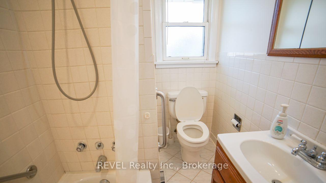 Photo 15 of Unit MAIN, 352 Bunting Road, St. Catharines, Carlton/Bunting — HOMEH