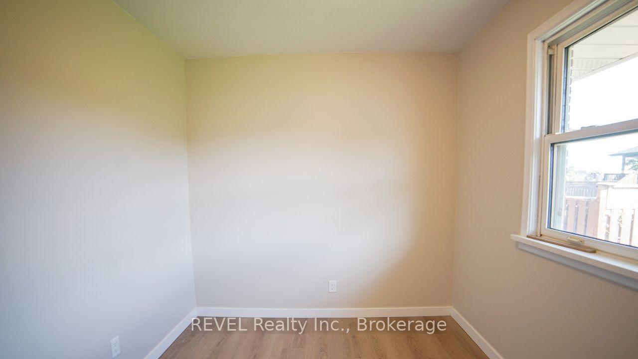 Photo 21 of Unit MAIN, 352 Bunting Road, St. Catharines, Carlton/Bunting — HOMEH