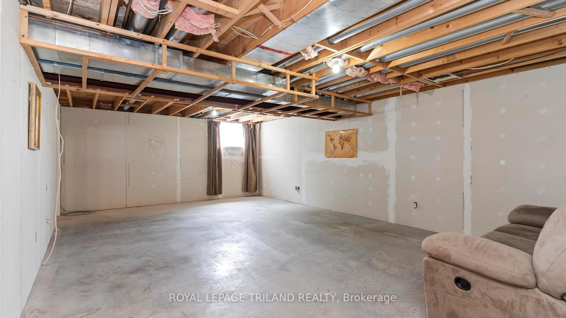 Photo 24 of 6 Coleman Court, St. Thomas — HOMEH
