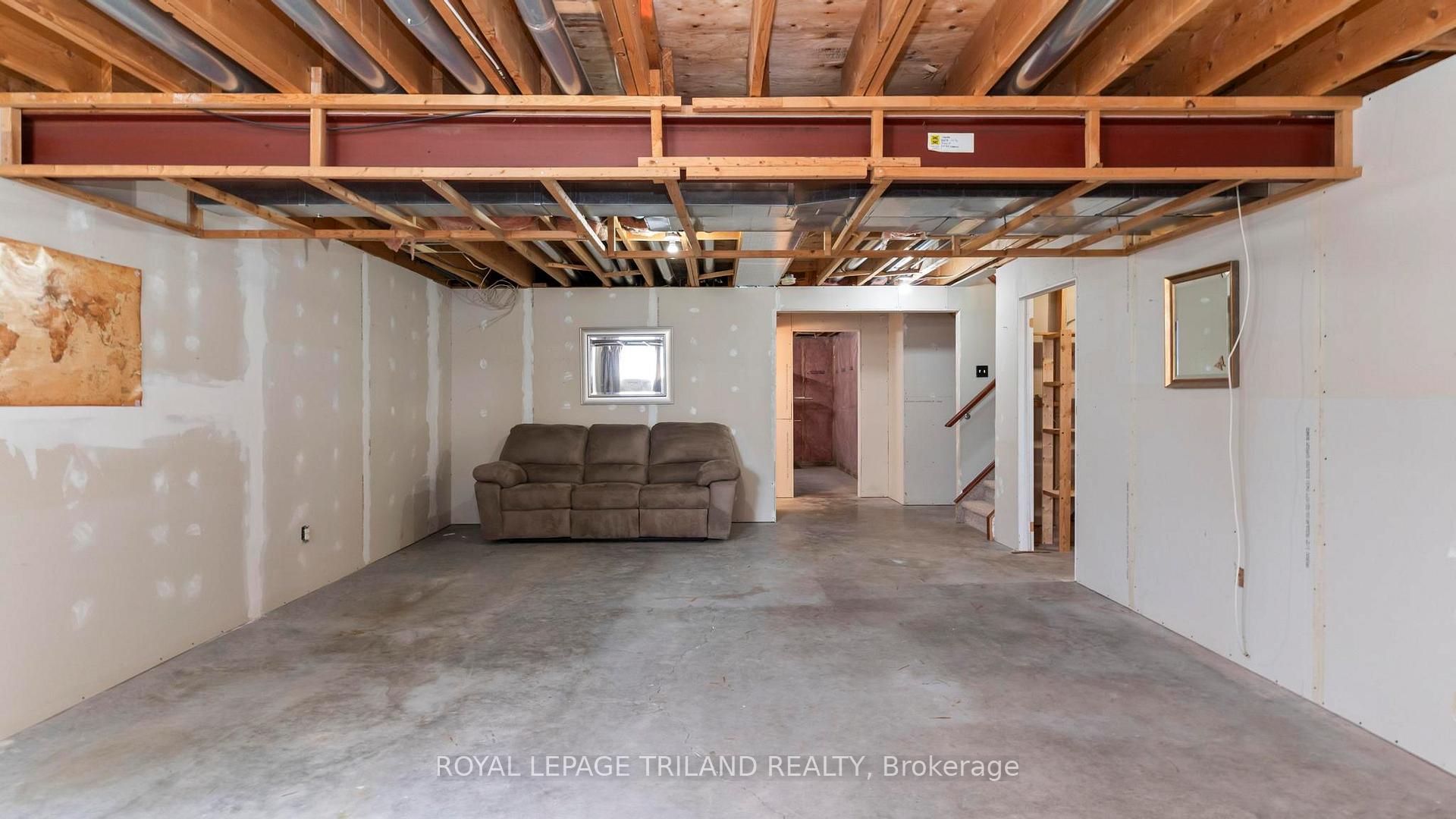 Photo 25 of 6 Coleman Court, St. Thomas — HOMEH