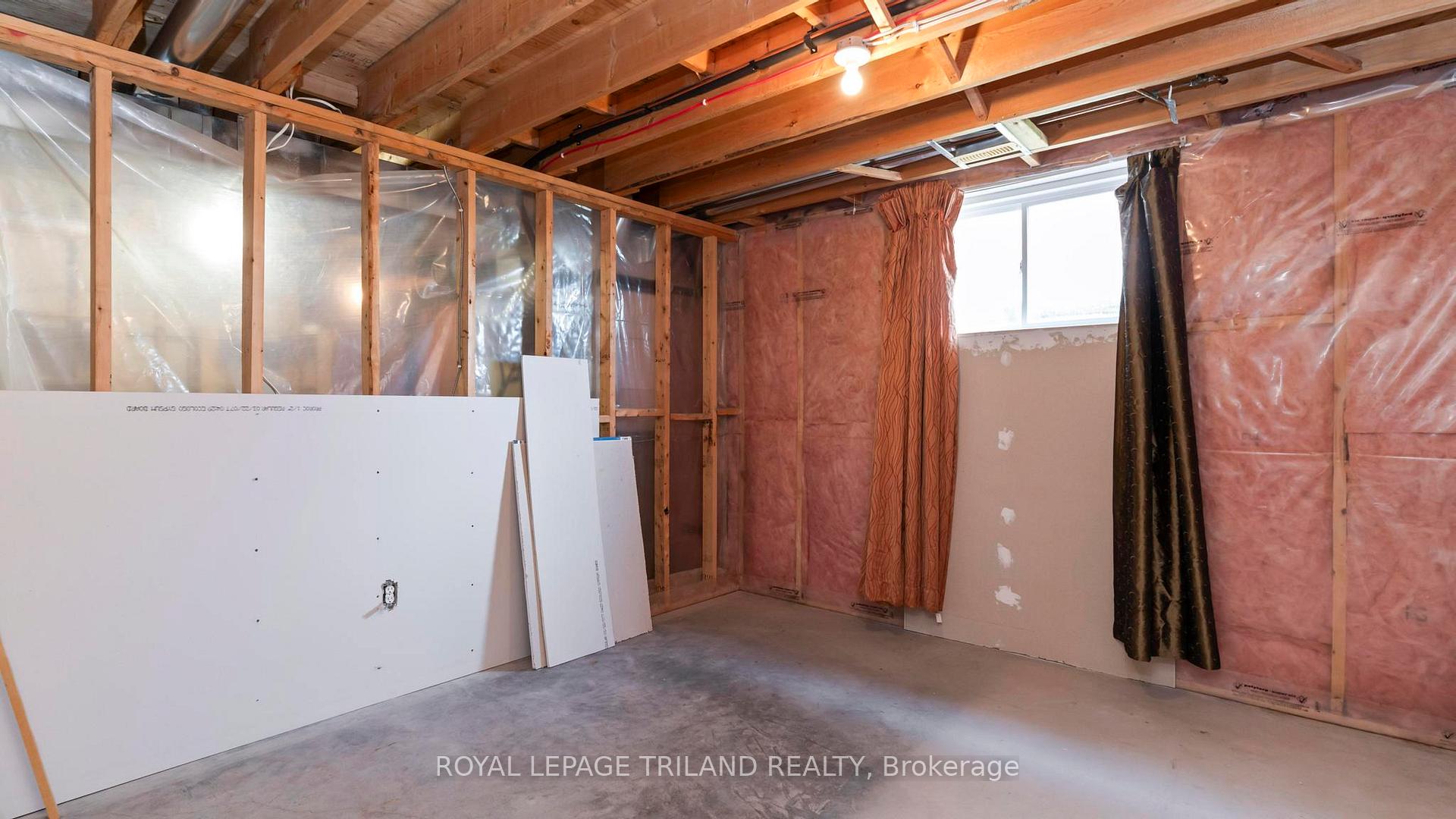 Photo 26 of 6 Coleman Court, St. Thomas — HOMEH