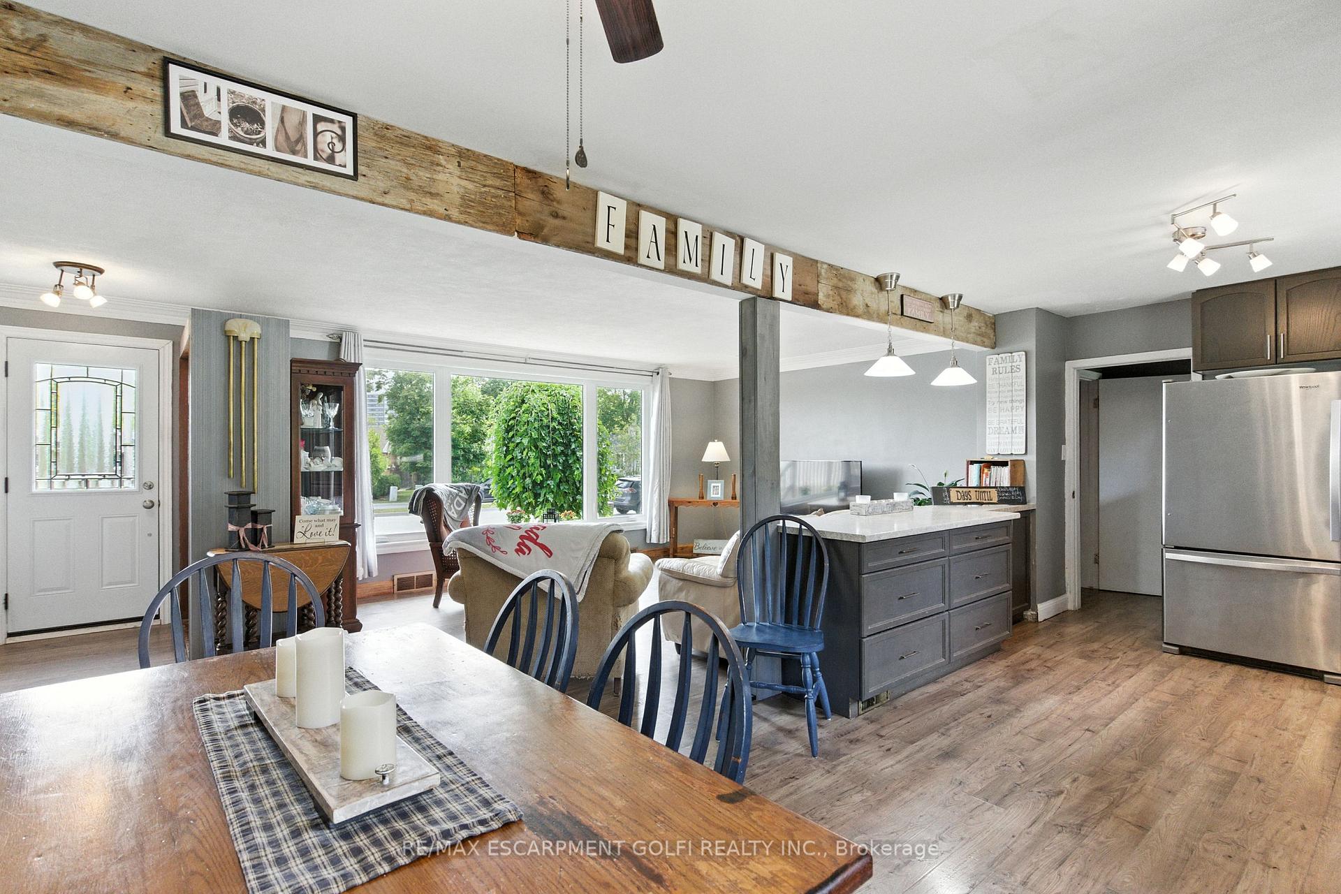 Photo 6 of 10 Riverview Boulevard, St. Catharines, Glendale/Glenridge — HOMEH