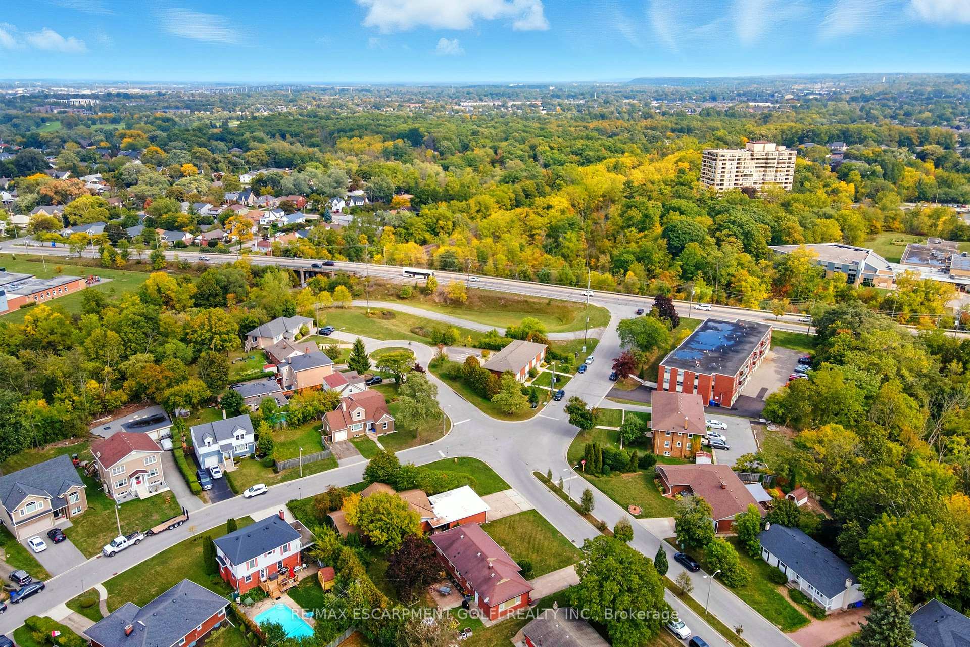 Photo 19 of 10 Riverview Boulevard, St. Catharines, Glendale/Glenridge — HOMEH