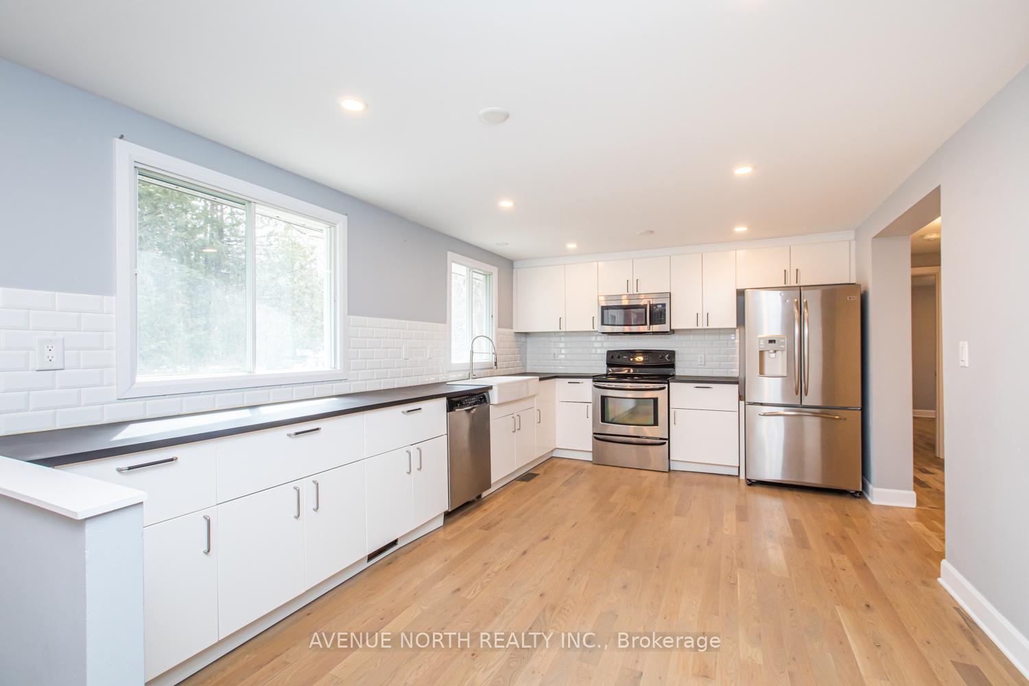 Photo 11 of 44 Lazy Nol Court, Ottawa, Fringewood — HOMEH