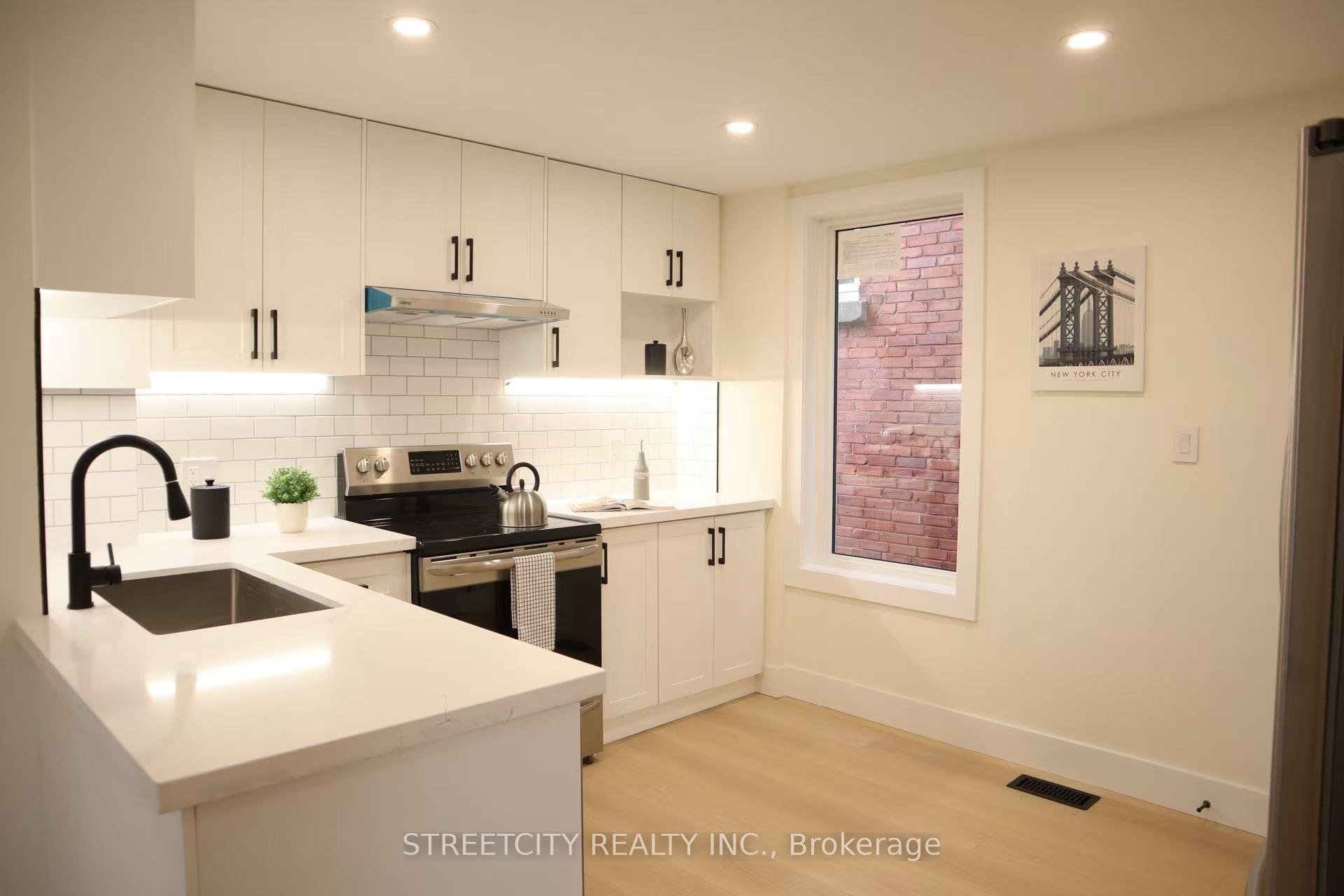 Photo 4 of 27 East Avenue, St. Thomas — HOMEH