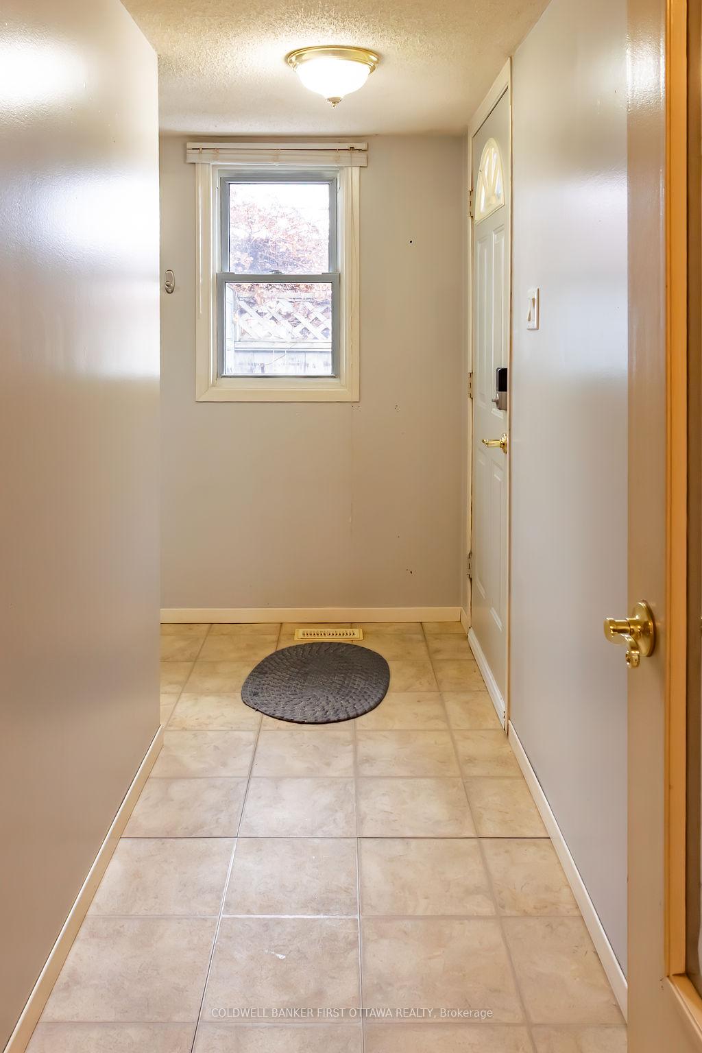 Photo 3 of 57 Benlea Drive, Ottawa, Tanglewood — HOMEH