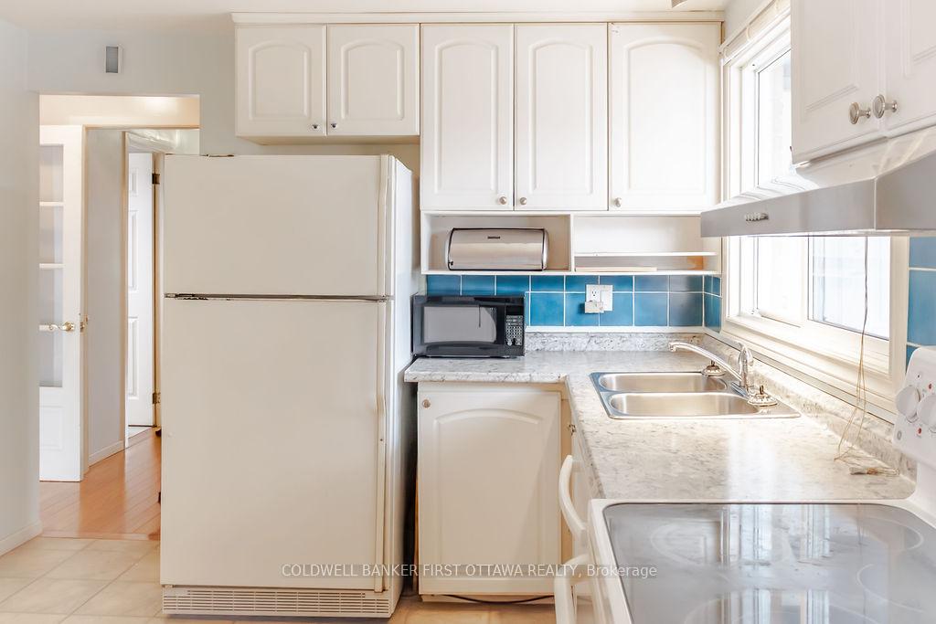 Photo 5 of 57 Benlea Drive, Ottawa, Tanglewood — HOMEH