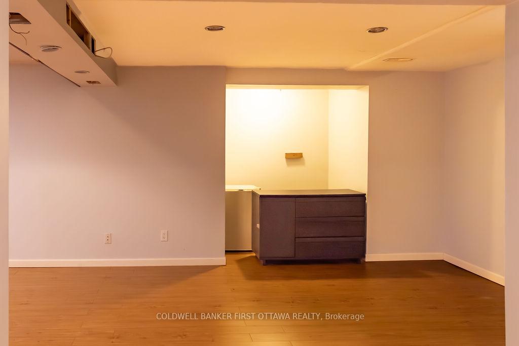 Photo 19 of 57 Benlea Drive, Ottawa, Tanglewood — HOMEH