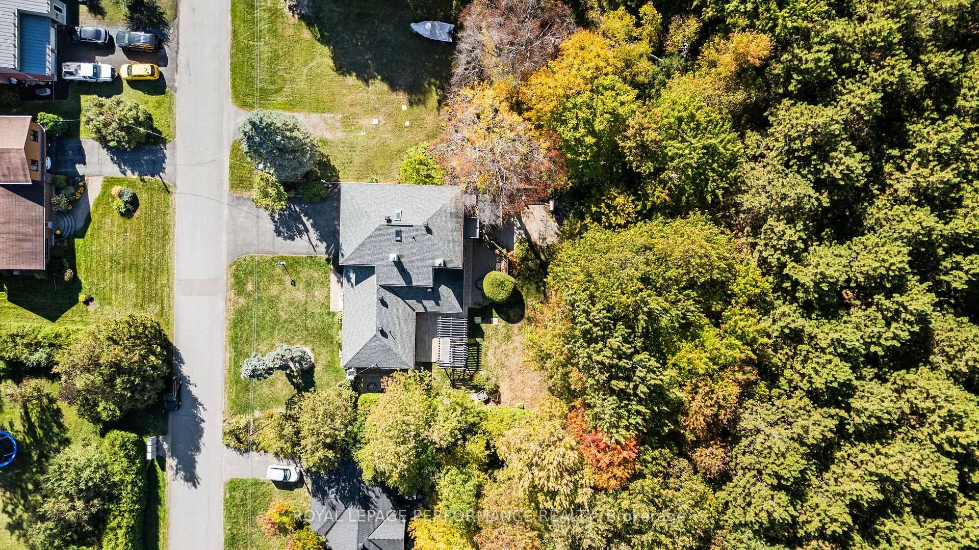 Photo 10 of 5 Revol Road, Ottawa, Merivale Gardens — HOMEH