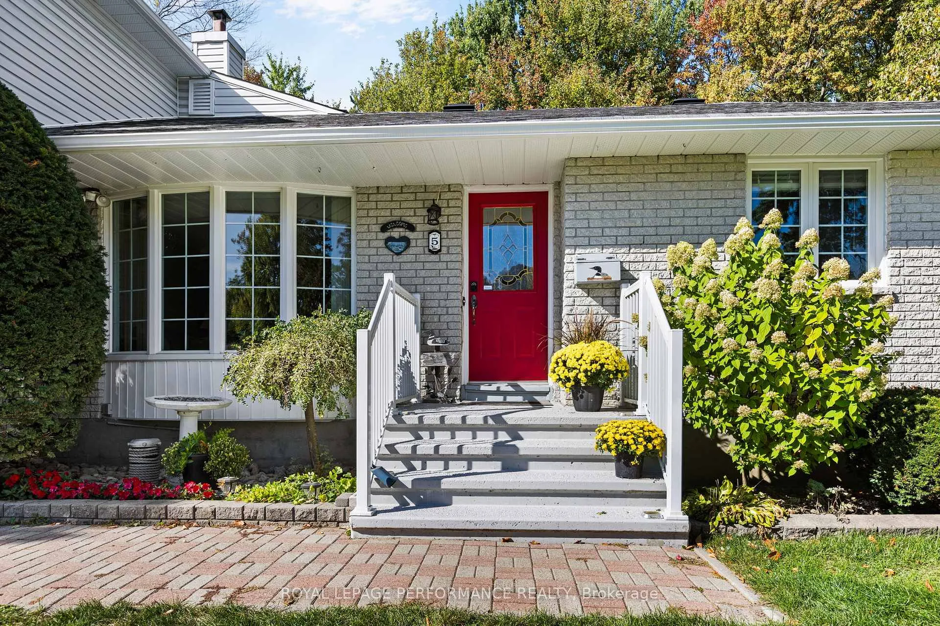 Photo 17 of 5 Revol Road, Ottawa, Merivale Gardens — HOMEH