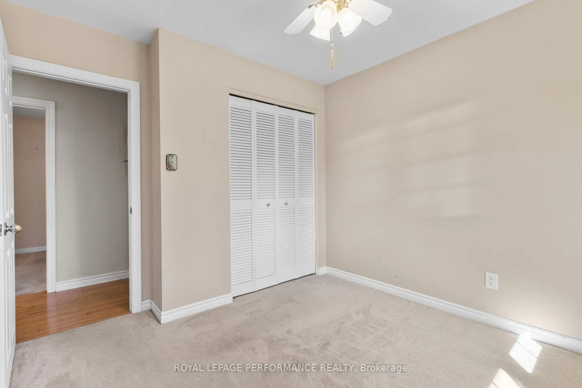 Photo 120 of 5 Revol Road, Ottawa, Merivale Gardens — HOMEH