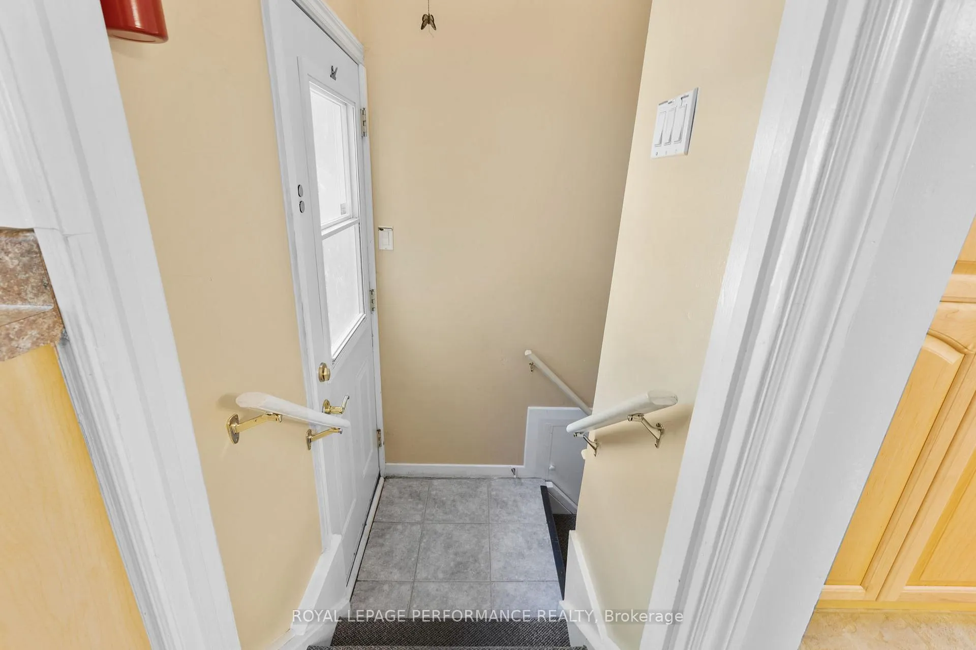 Photo 127 of 5 Revol Road, Ottawa, Merivale Gardens — HOMEH