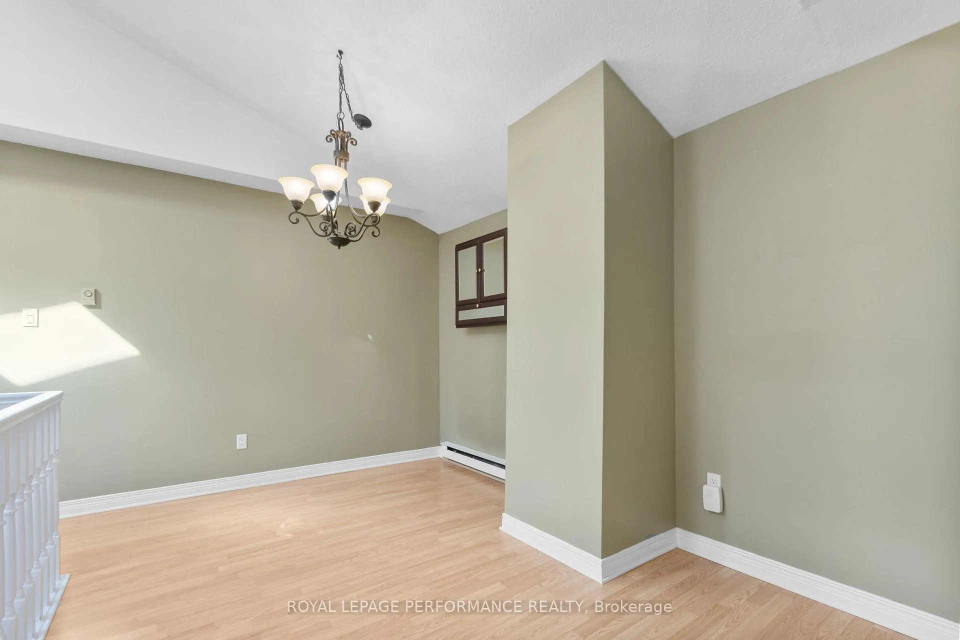 Photo 148 of 5 Revol Road, Ottawa, Merivale Gardens — HOMEH