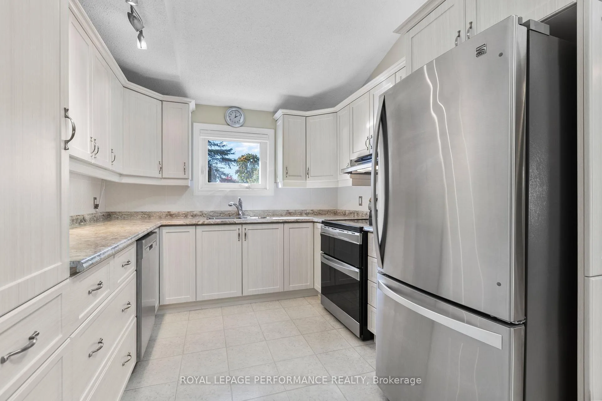 Photo 152 of 5 Revol Road, Ottawa, Merivale Gardens — HOMEH