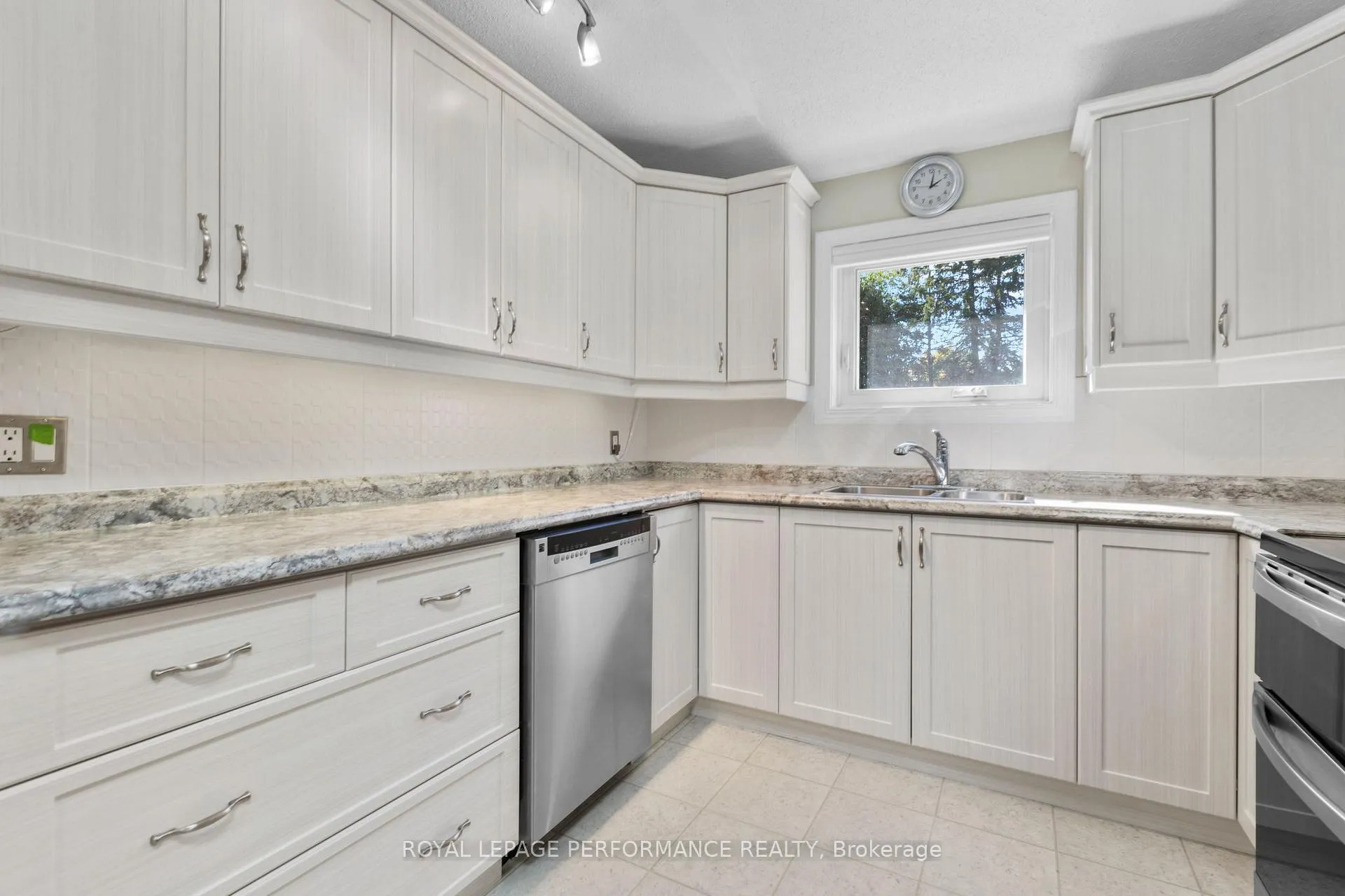 Photo 156 of 5 Revol Road, Ottawa, Merivale Gardens — HOMEH