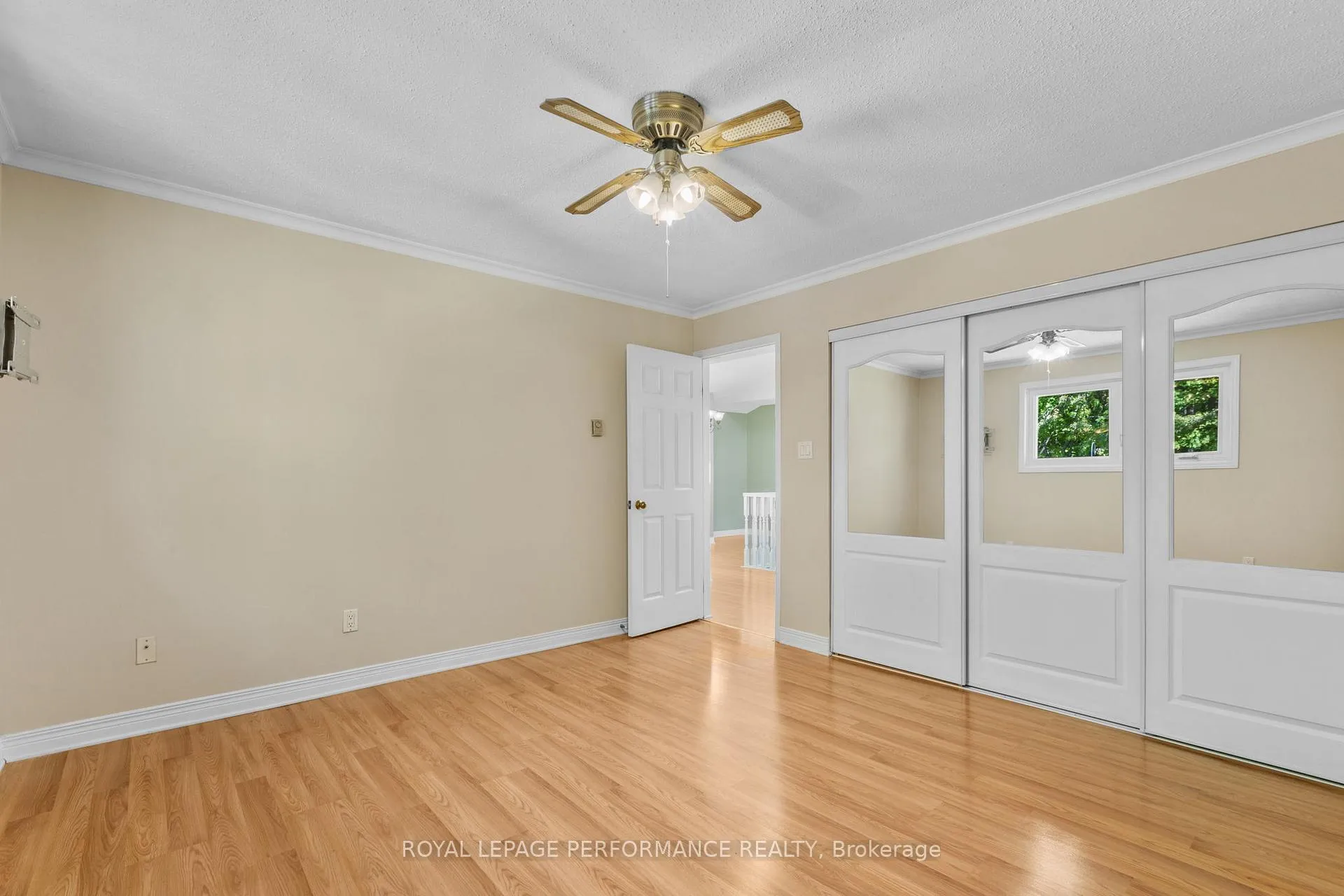 Photo 172 of 5 Revol Road, Ottawa, Merivale Gardens — HOMEH