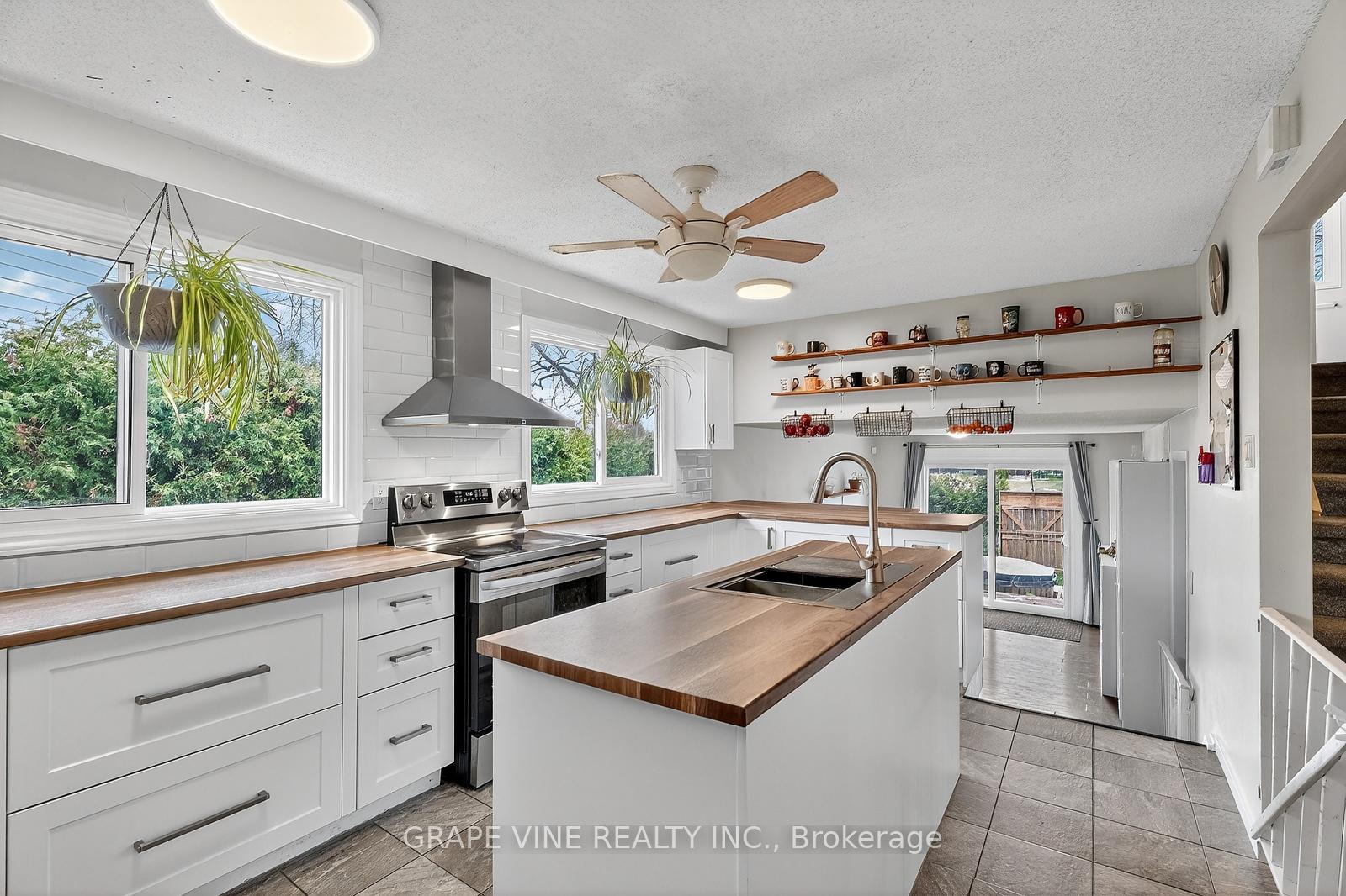 Photo 16 of 24 Lansfield Way, Ottawa, Tanglewood — HOMEH