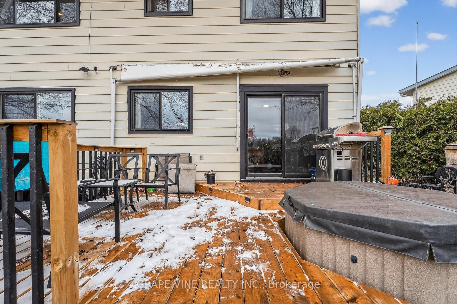Photo 40 of 24 Lansfield Way, Ottawa, Tanglewood — HOMEH