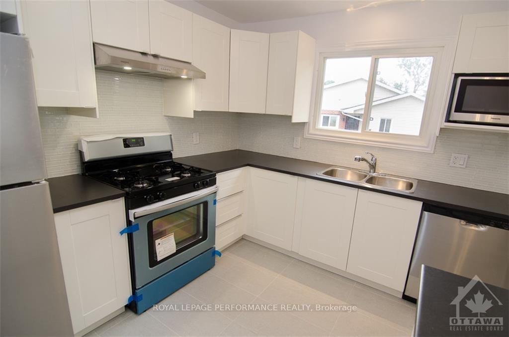 Photo 8 of Unit B, 111 Dalehurst Drive, Ottawa, Tanglewood — HOMEH
