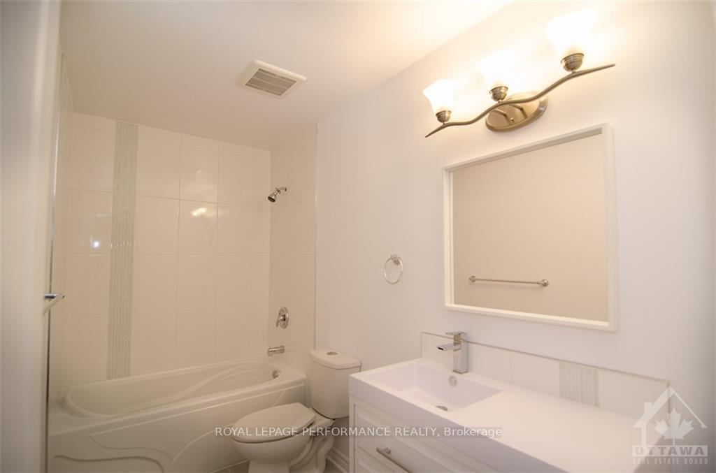 Photo 16 of Unit B, 111 Dalehurst Drive, Ottawa, Tanglewood — HOMEH