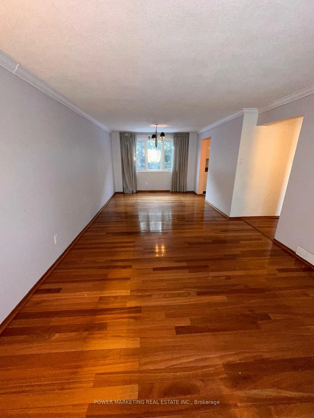 Photo 10 of 19 Brydon Court, Ottawa, Tanglewood — HOMEH