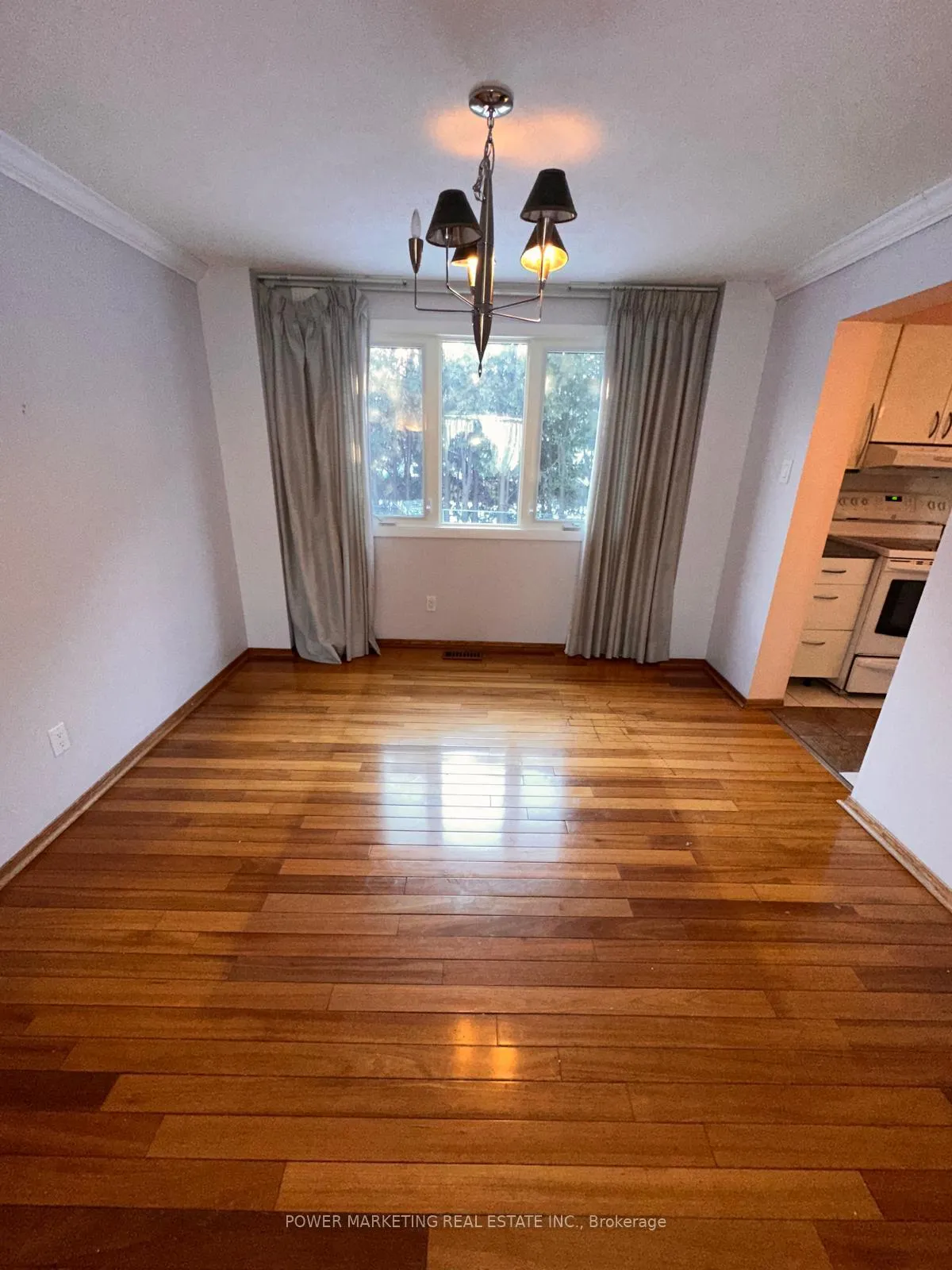 Photo 15 of 19 Brydon Court, Ottawa, Tanglewood — HOMEH