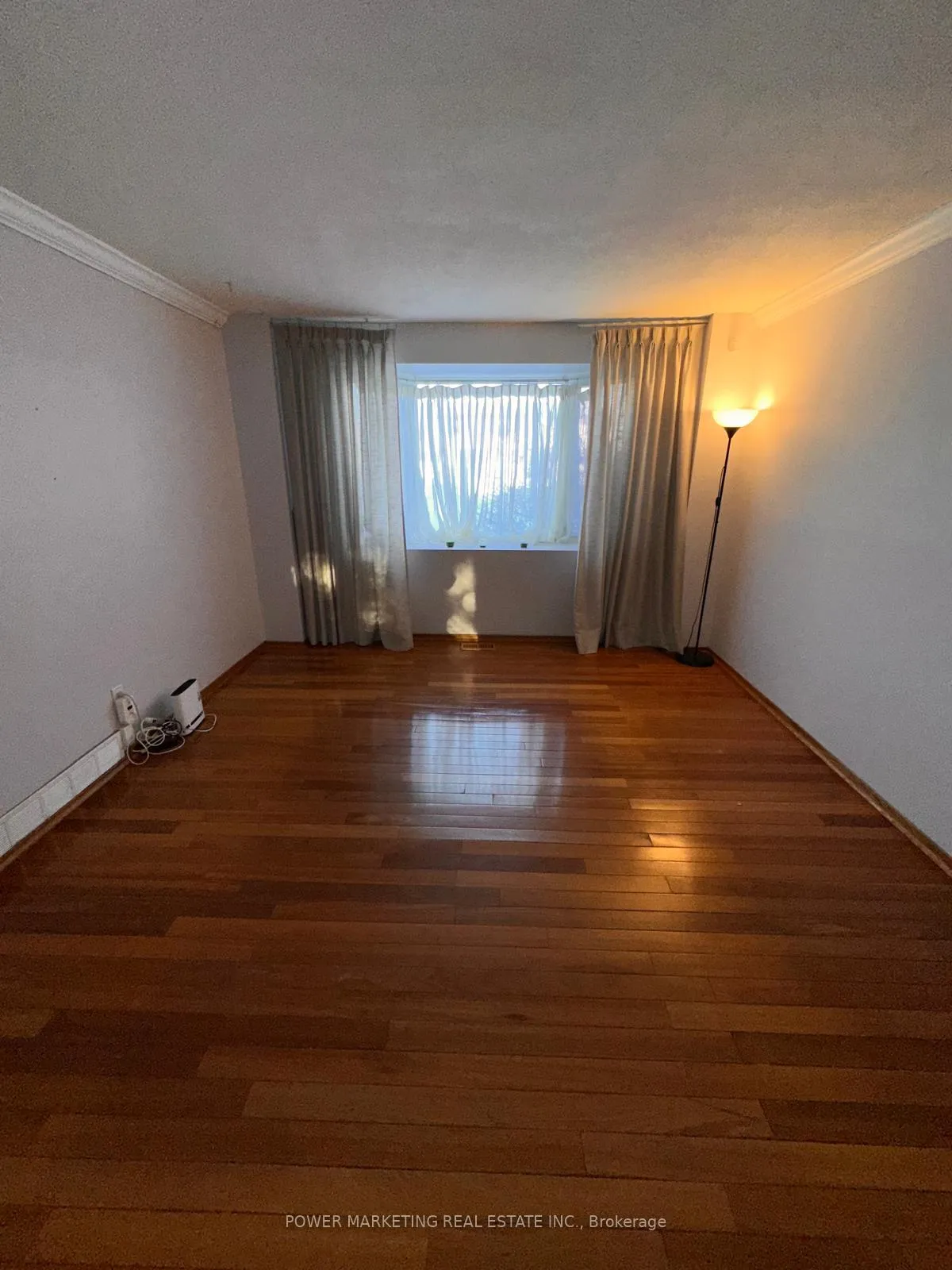 Photo 16 of 19 Brydon Court, Ottawa, Tanglewood — HOMEH