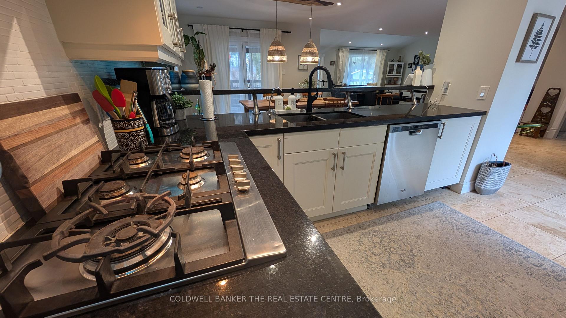 Photo 10 of 247 Poplar Avenue, Tay, Port McNicoll — HOMEH