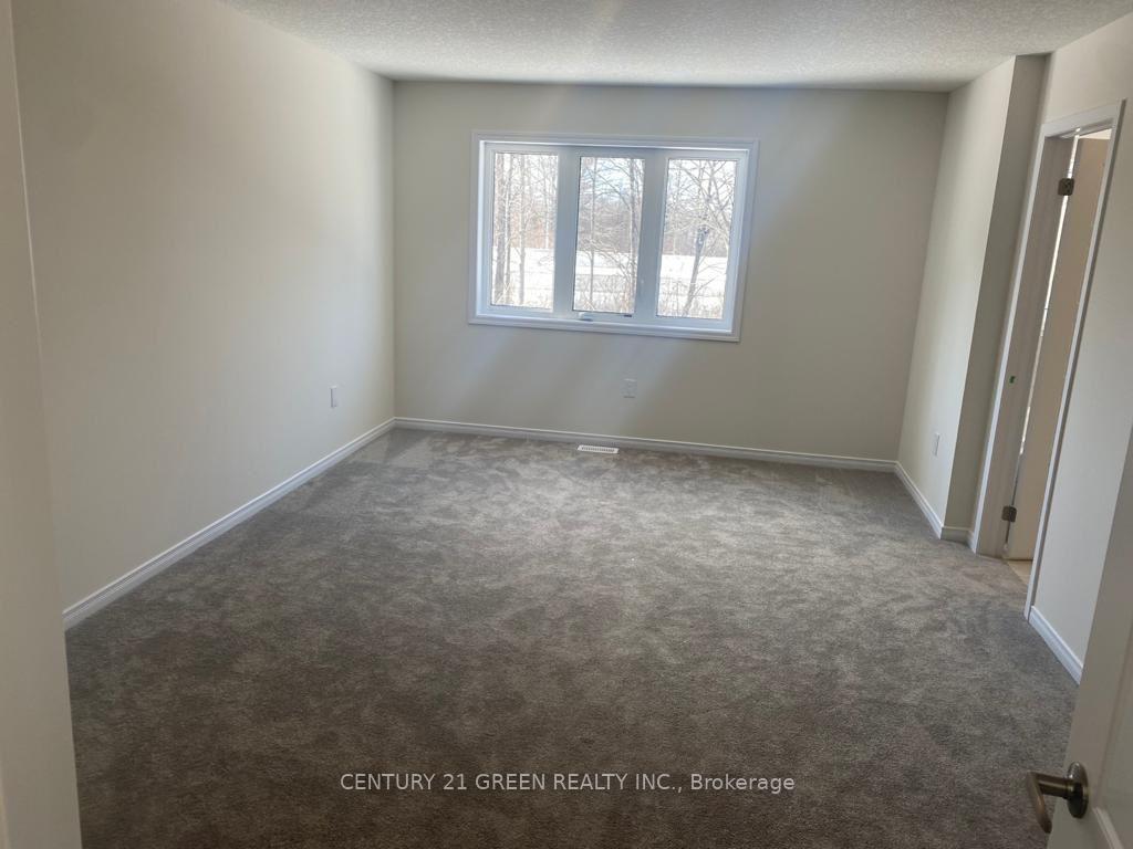 Photo 5 of 120 Esther Crescent, Thorold, Hurricane/Merrittville — HOMEH