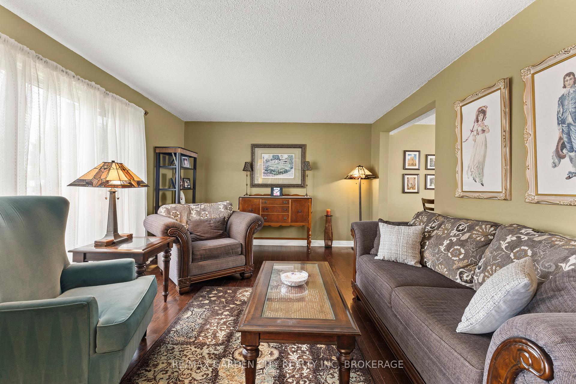 Photo 7 of 43 Capri Street, Thorold, Confederation Heights — HOMEH