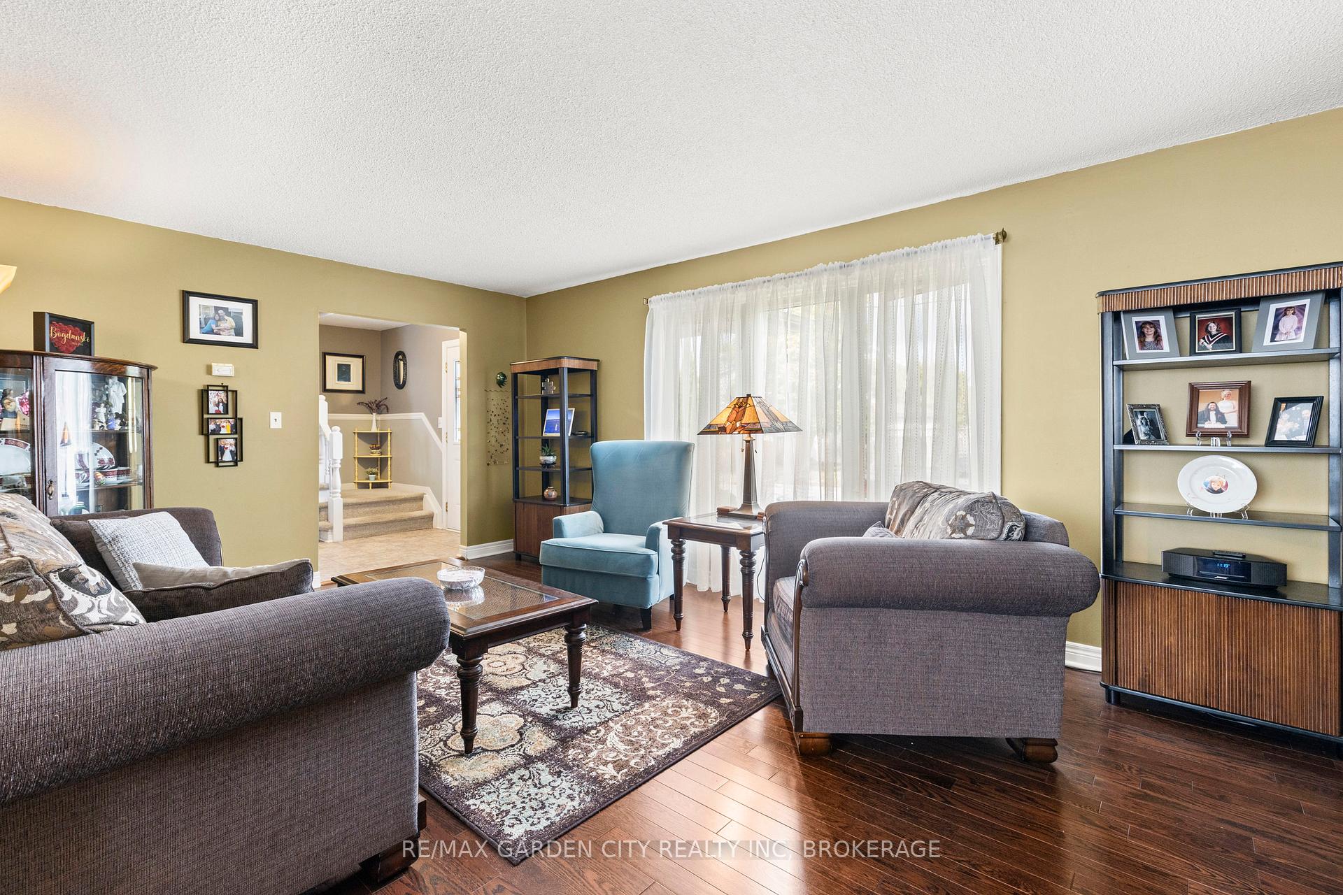 Photo 8 of 43 Capri Street, Thorold, Confederation Heights — HOMEH