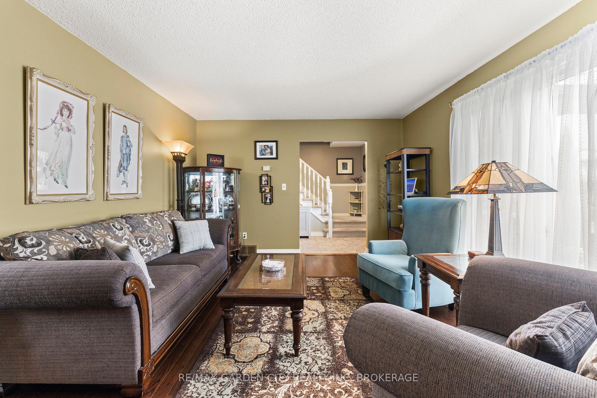 Photo 9 of 43 Capri Street, Thorold, Confederation Heights — HOMEH