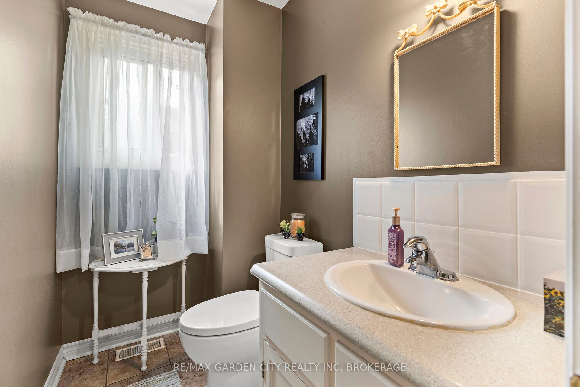Photo 16 of 43 Capri Street, Thorold, Confederation Heights — HOMEH