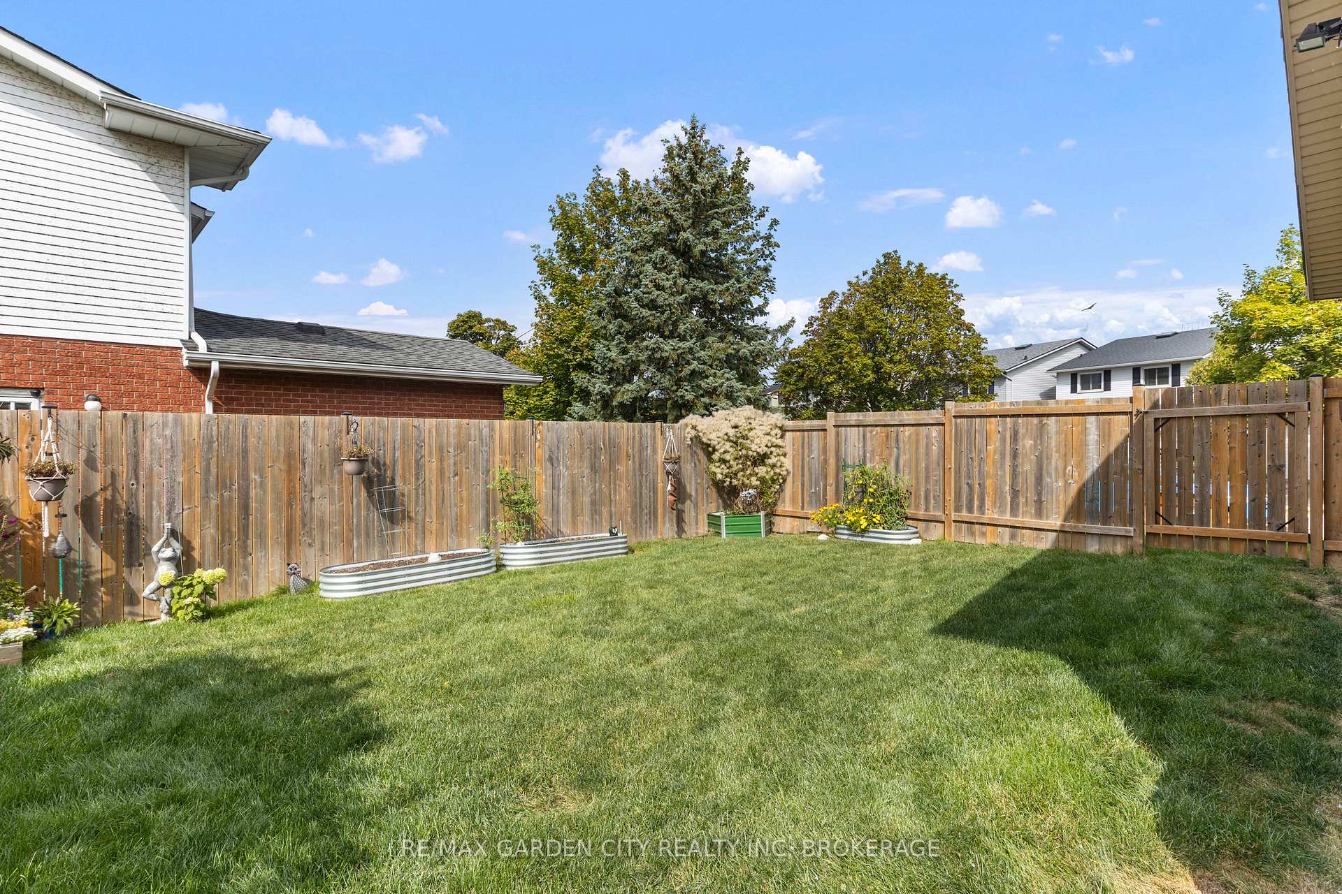 Photo 29 of 43 Capri Street, Thorold, Confederation Heights — HOMEH