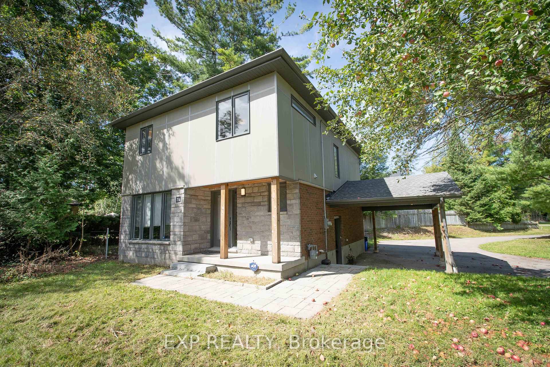 Photo 1 of 21A Gervin Street, Ottawa, Pineglen — HOMEH